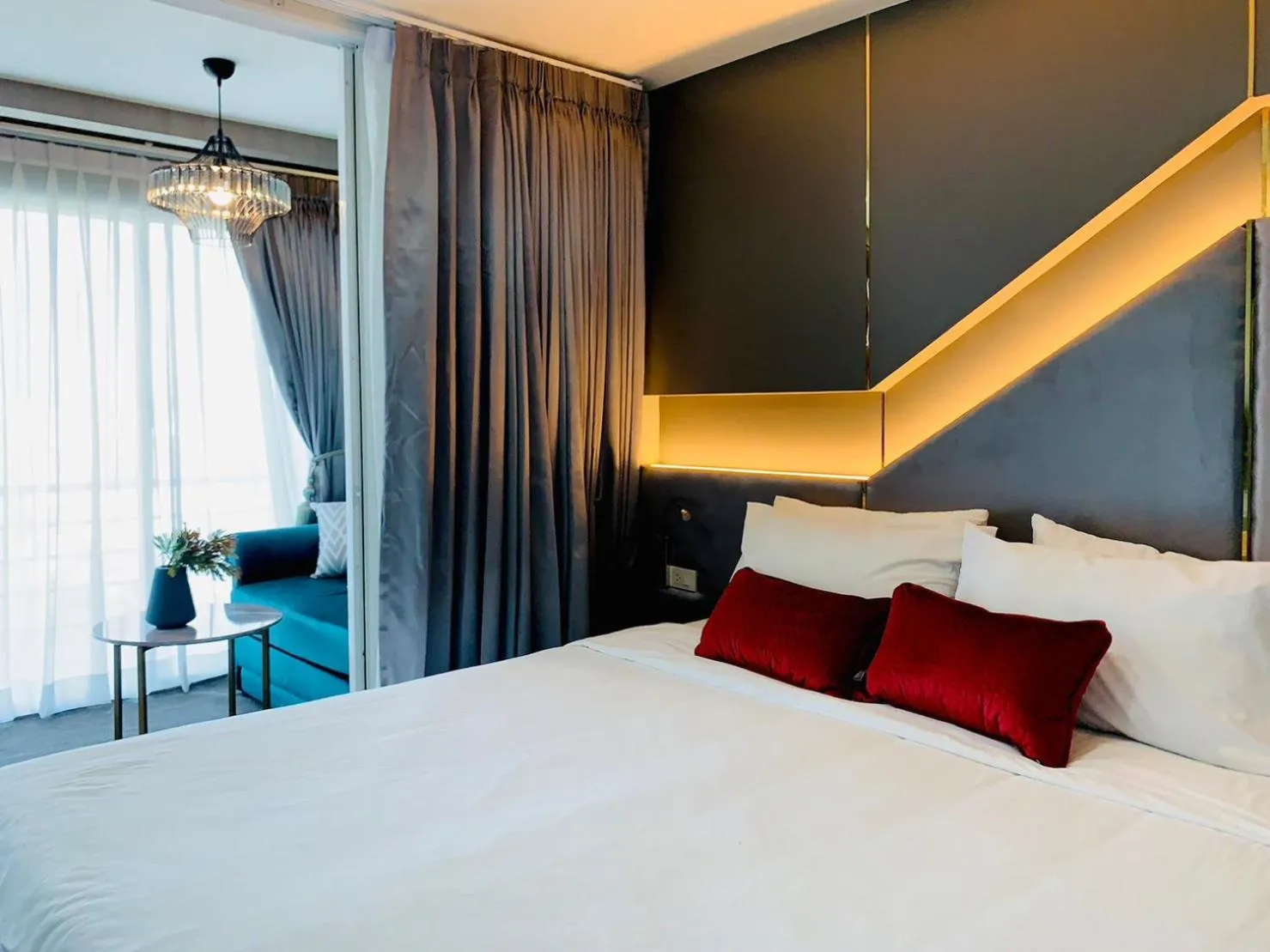 Bedroom, Bed in Ocean View Treasure Residence