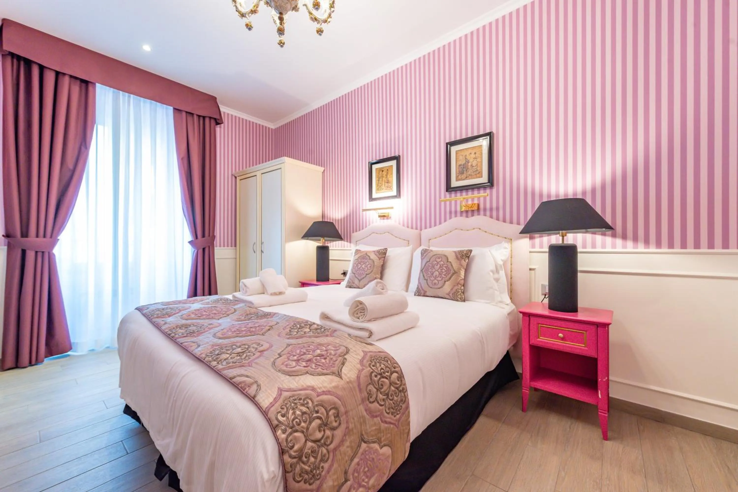 Other, Bed in Catone Vatican Suites by Ghor