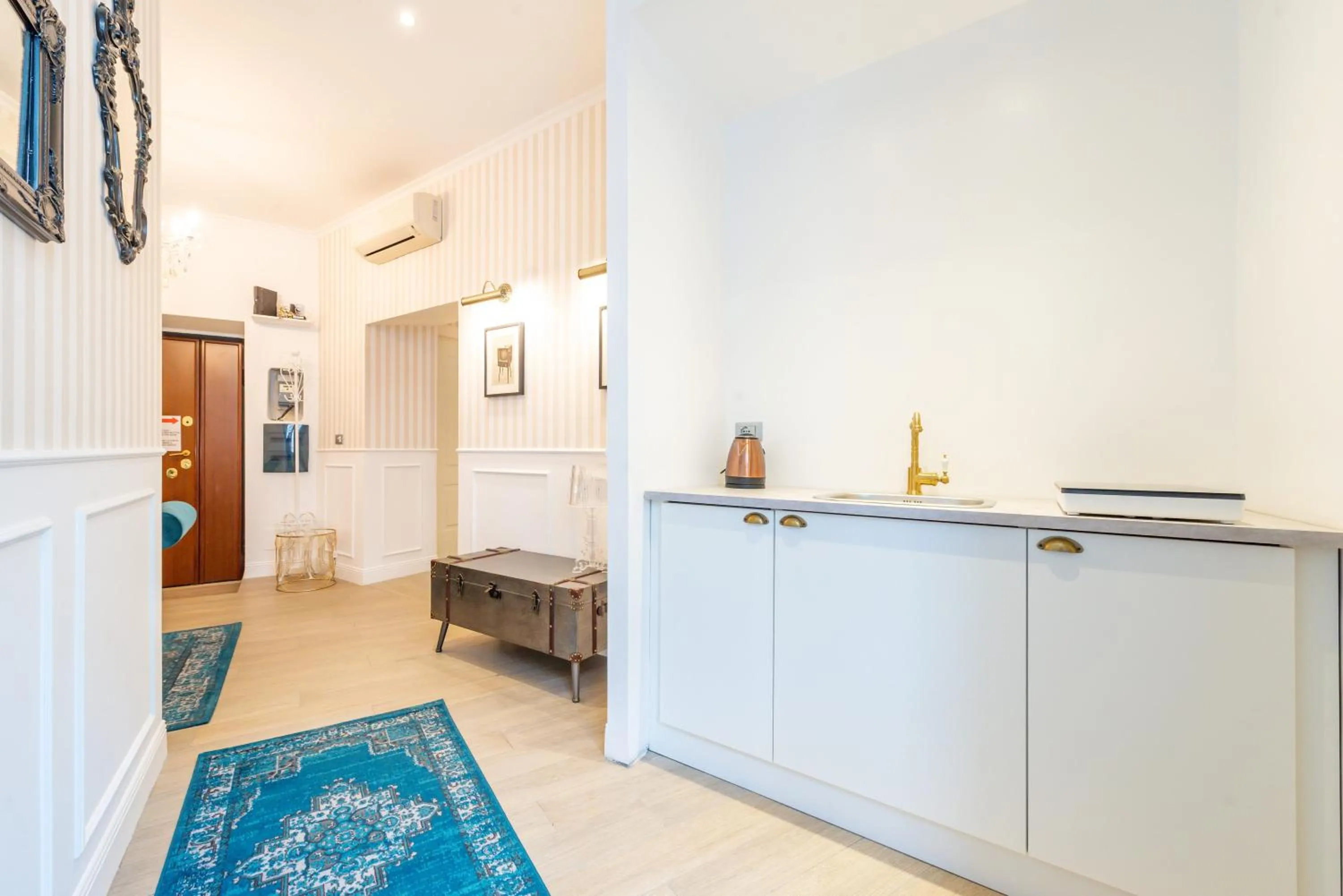 Other in Catone Vatican Suites by Ghor