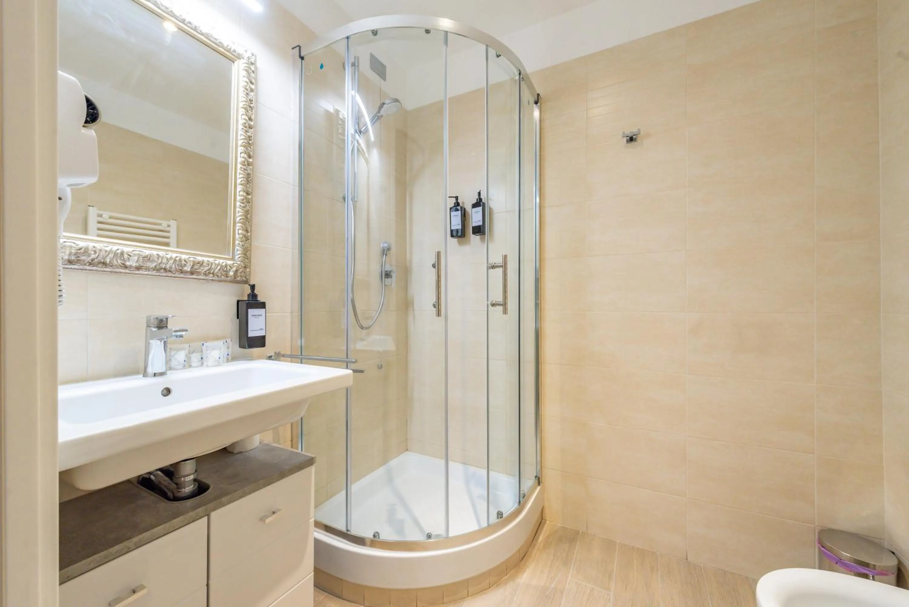 Other in Catone Vatican Suites by Ghor