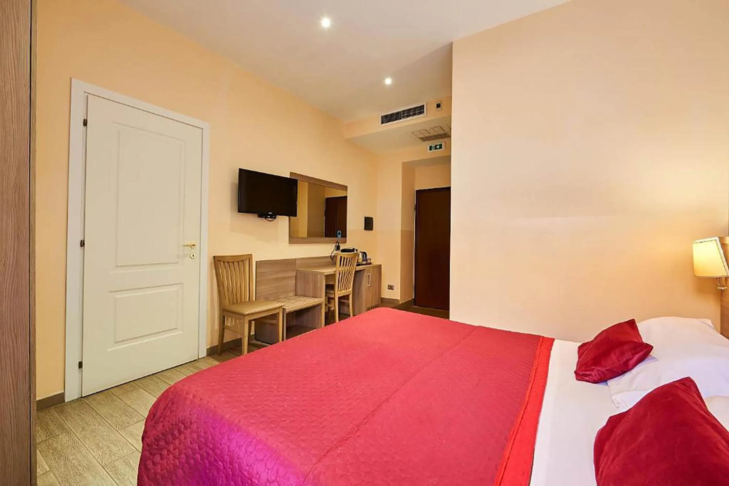 Other, Bed in Catone Vatican Suites by Ghor