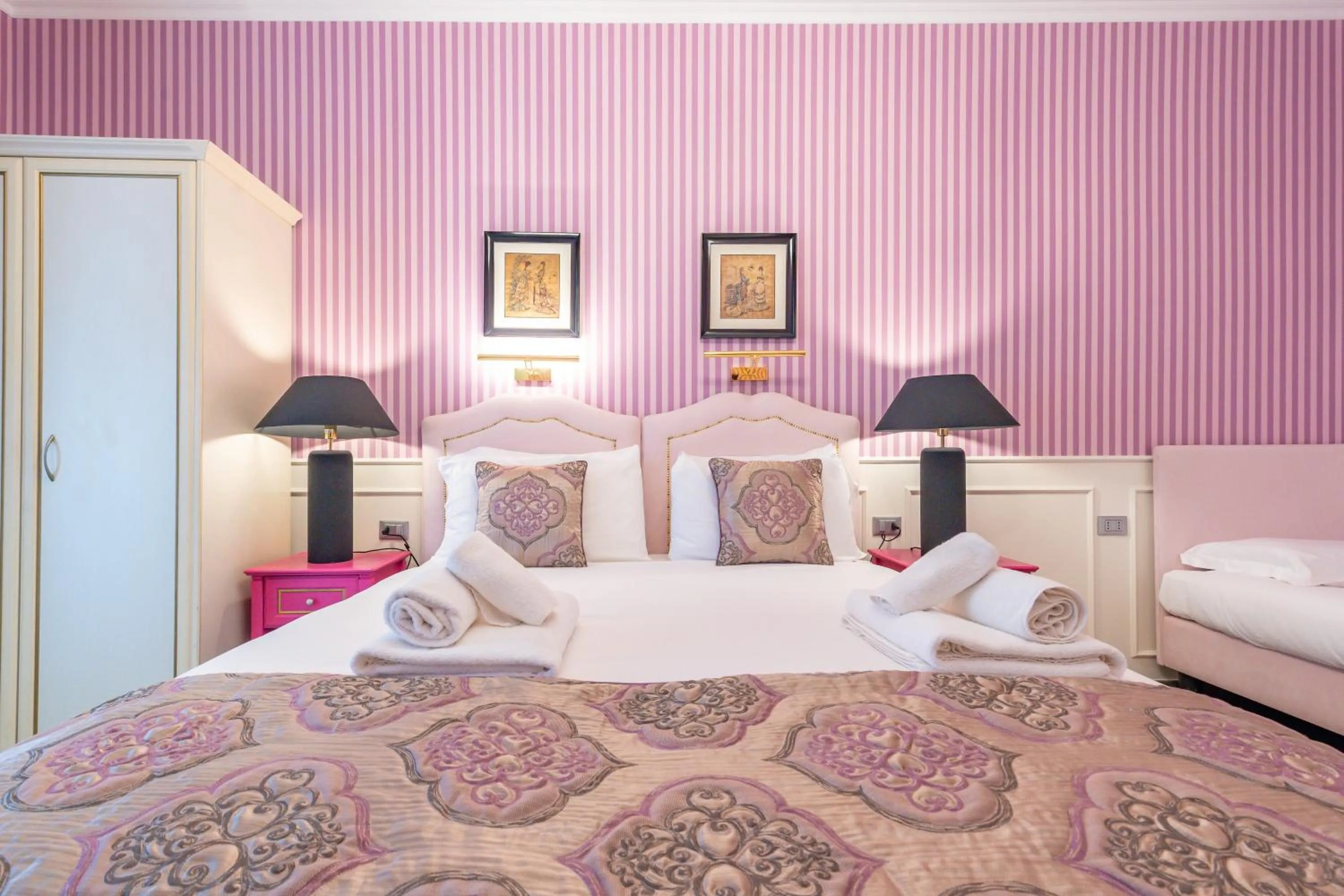 Other, Bed in Catone Vatican Suites by Ghor