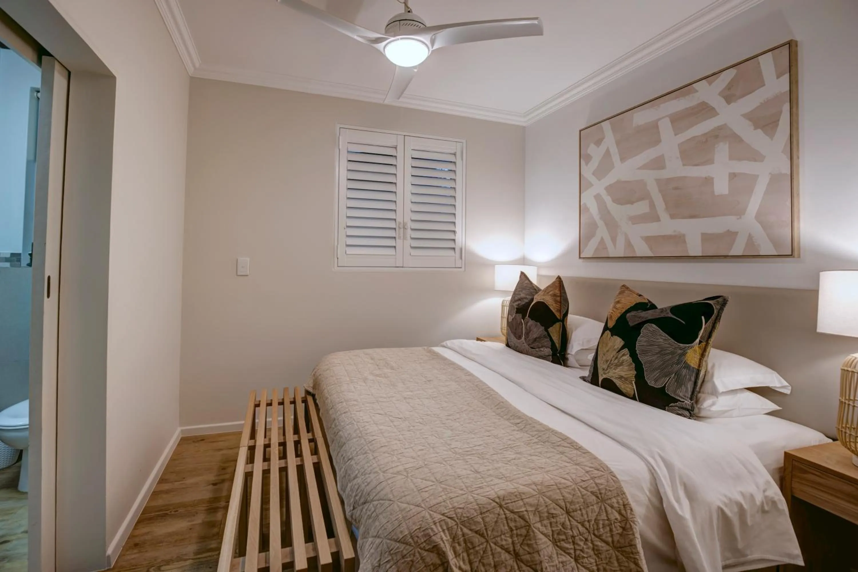 Bedroom, Bed in Oppiesee Selfcatering Apartments