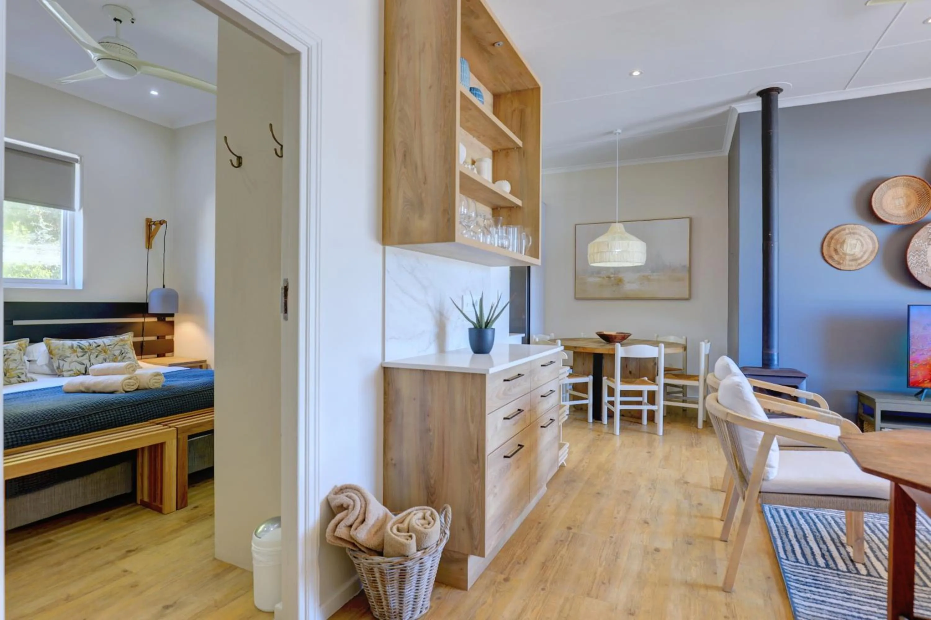 Bed in Oppiesee Selfcatering Apartments