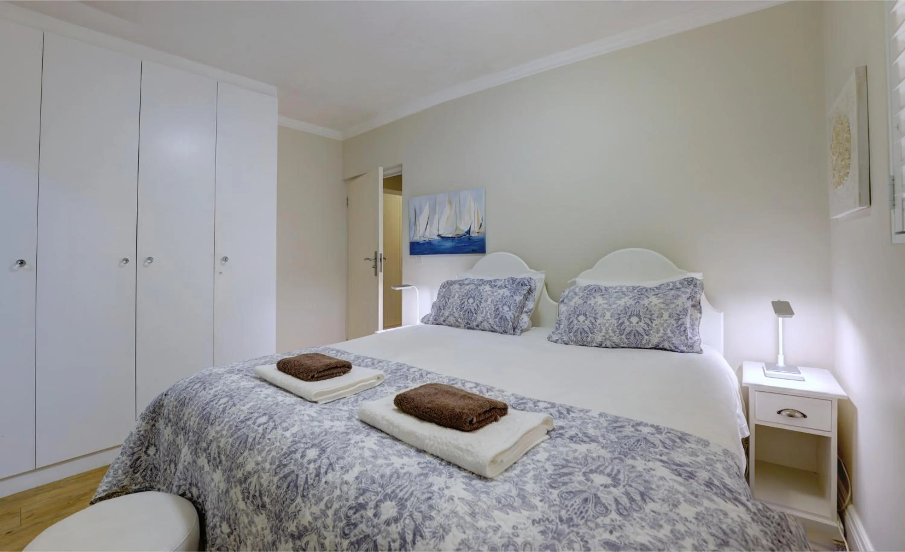 Bed in Oppiesee Selfcatering Apartments