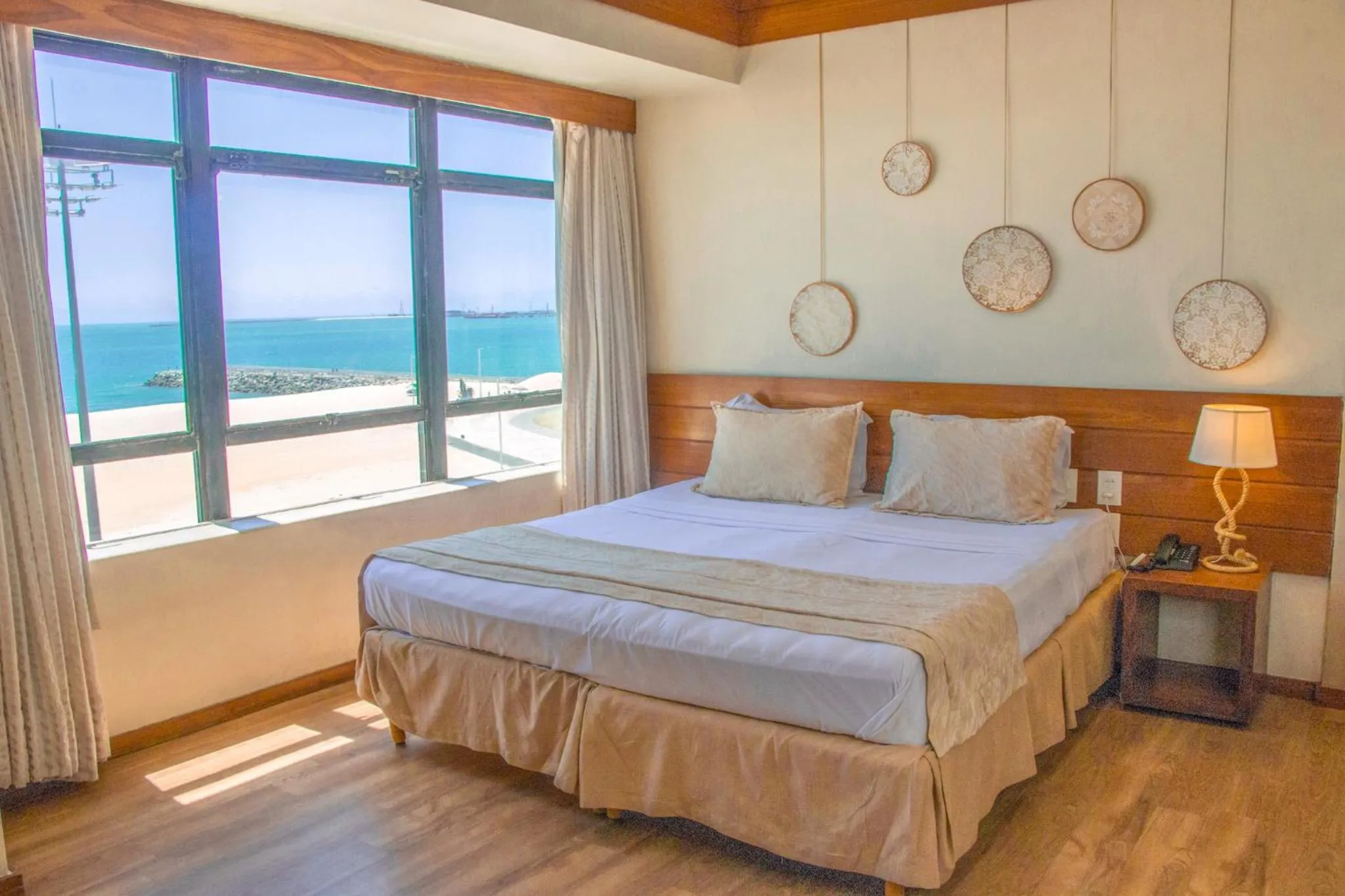 Bed in Magna Praia Hotel