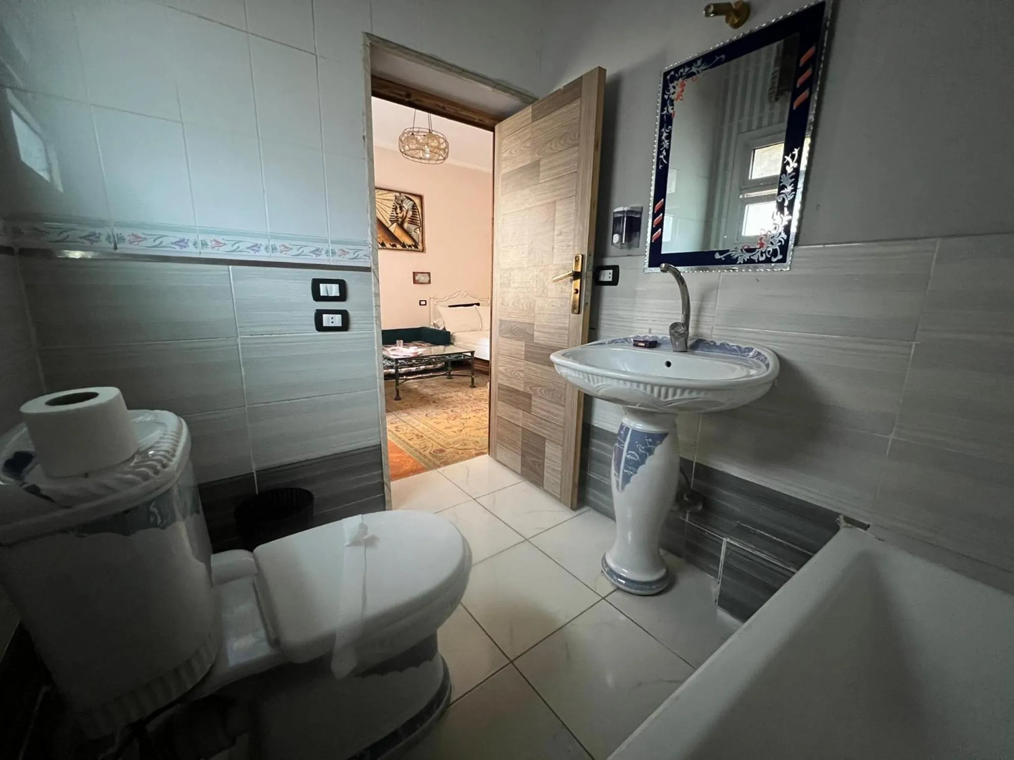 Toilet in A pyramids view