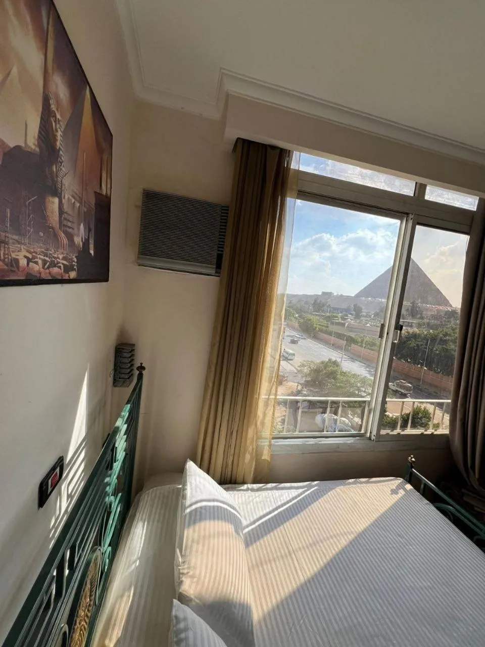 Natural landscape, Bed in A pyramids view