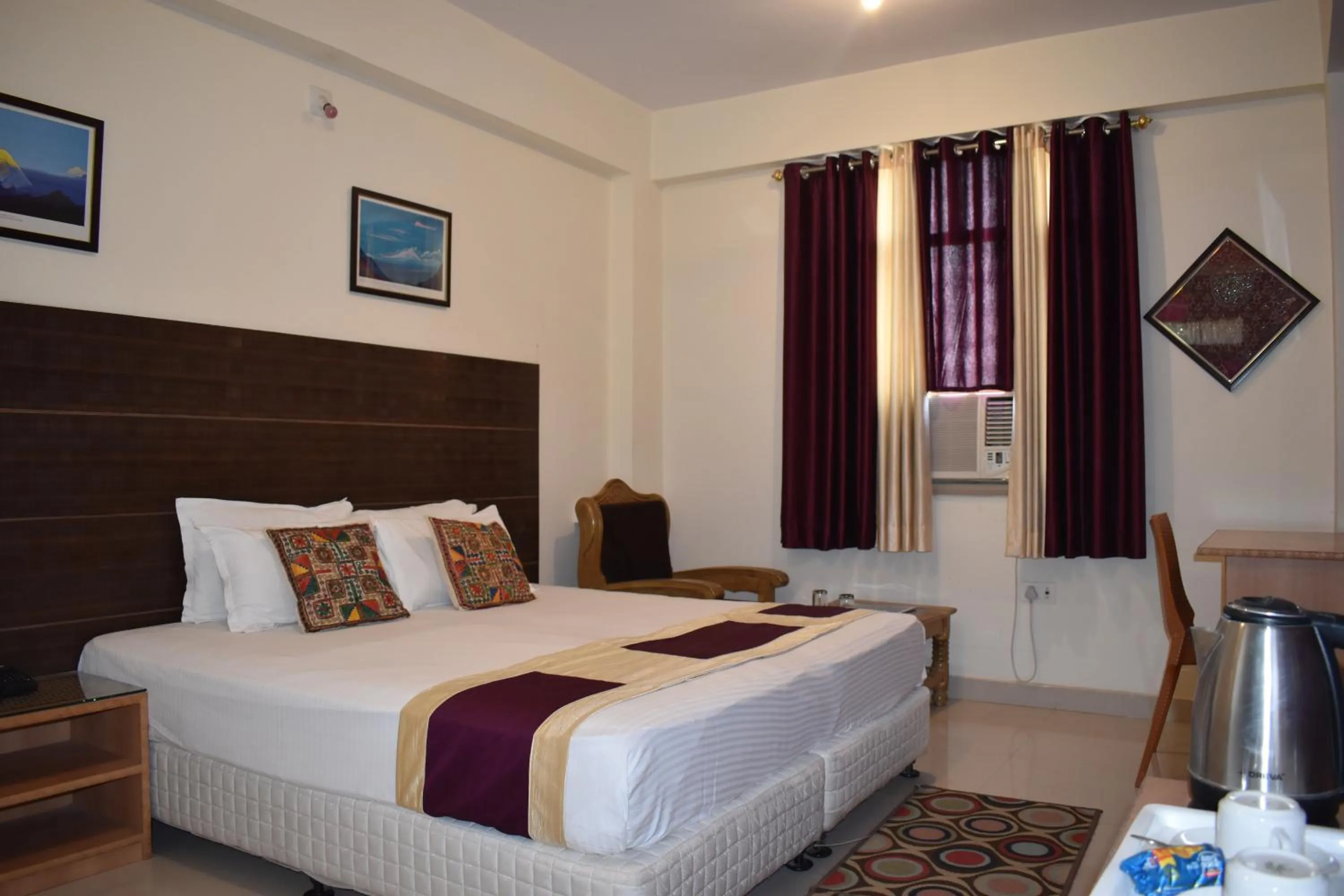 Photo of the whole room in Hotel Bodh Vilas