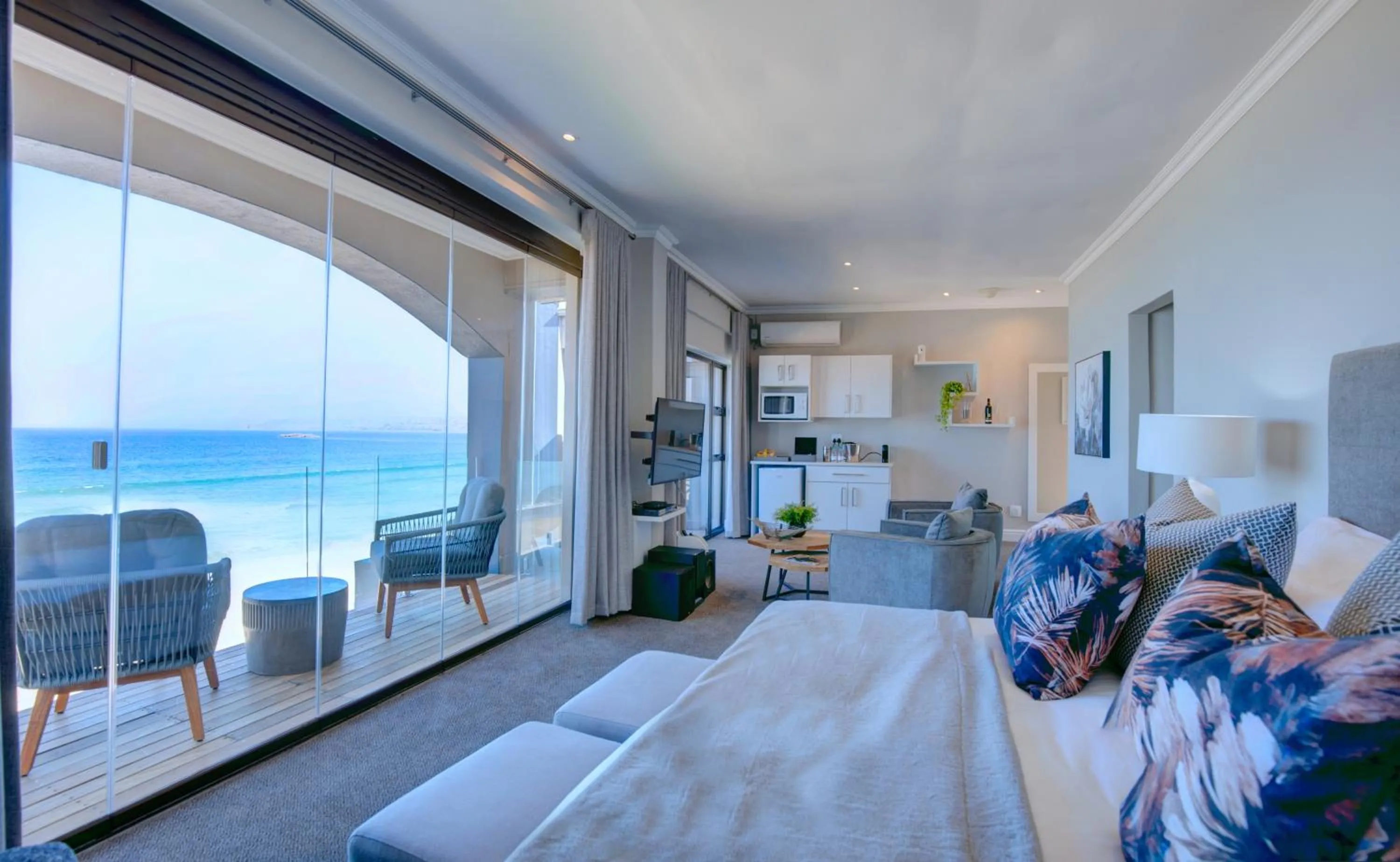 Bay Lodge on the Beach