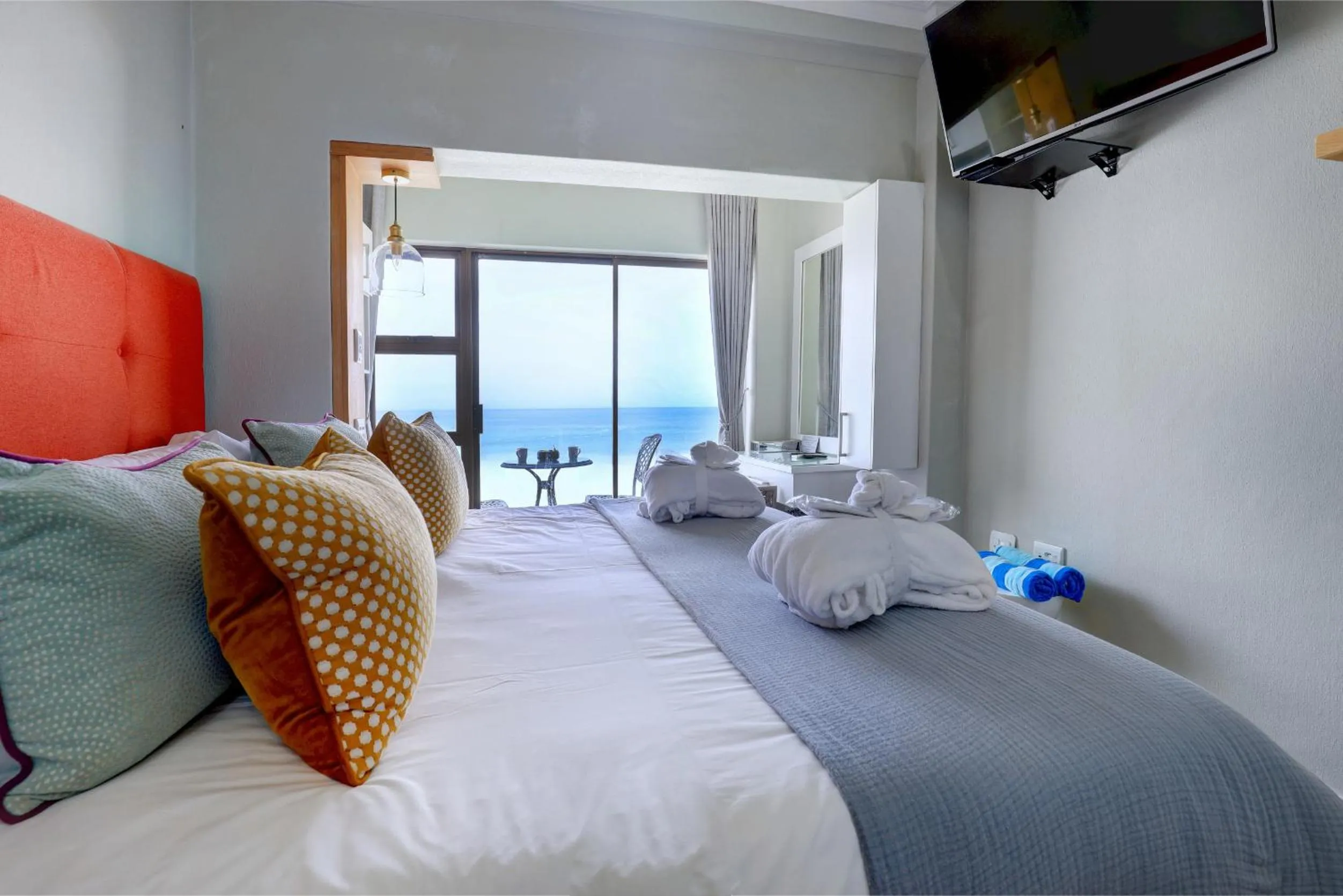 Bed in Bay Lodge on the Beach