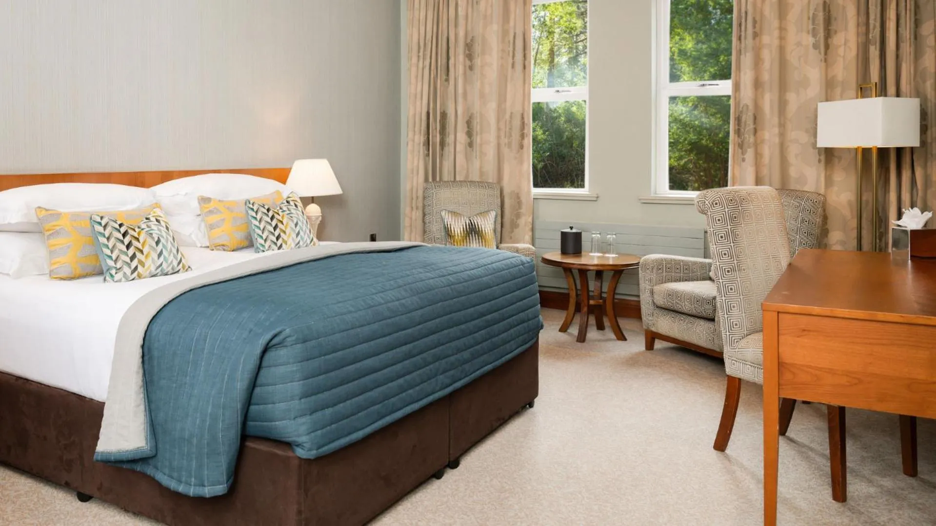 Bedroom, Bed in The Culloden Estate and Spa