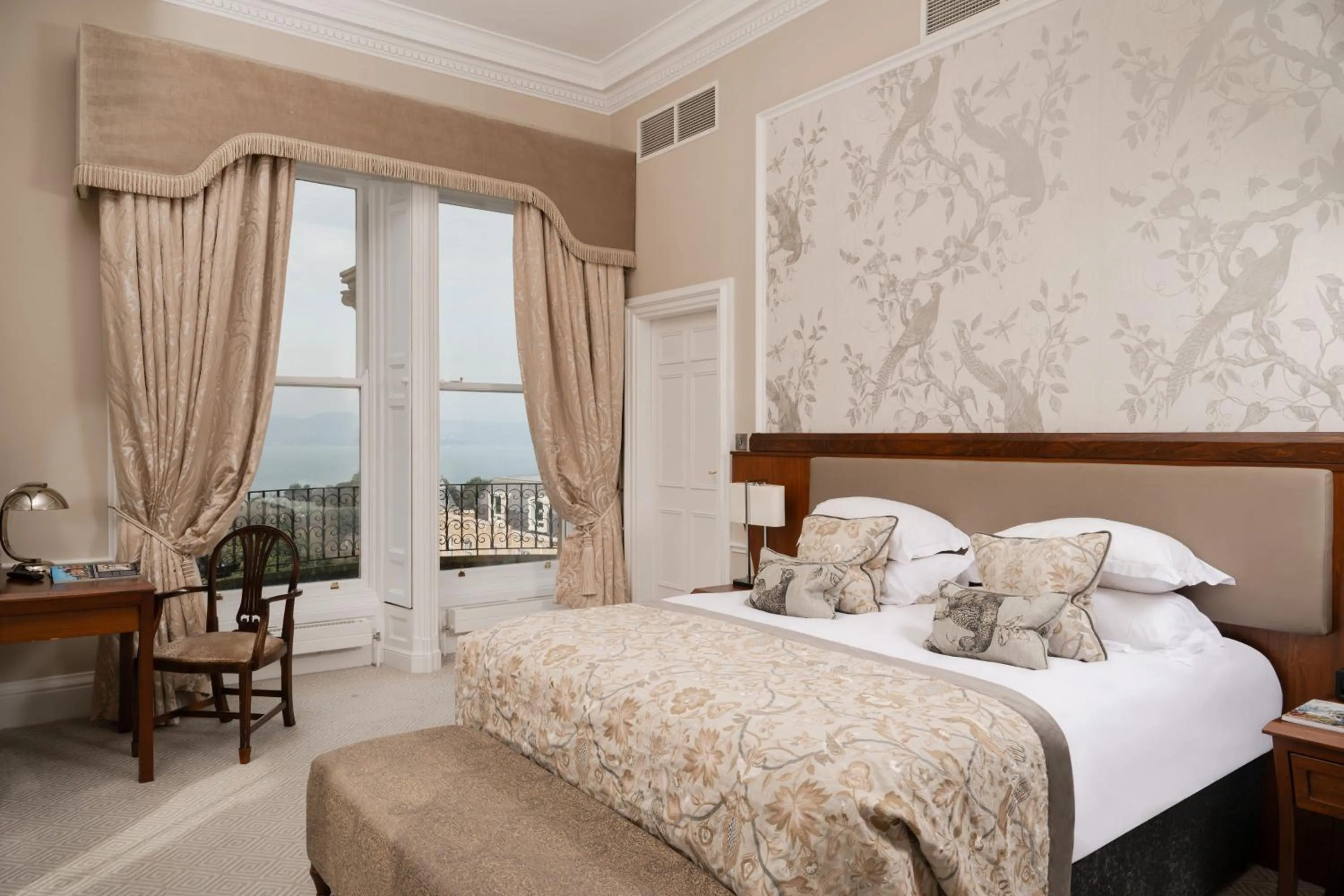 Bedroom, Bed in The Culloden Estate and Spa