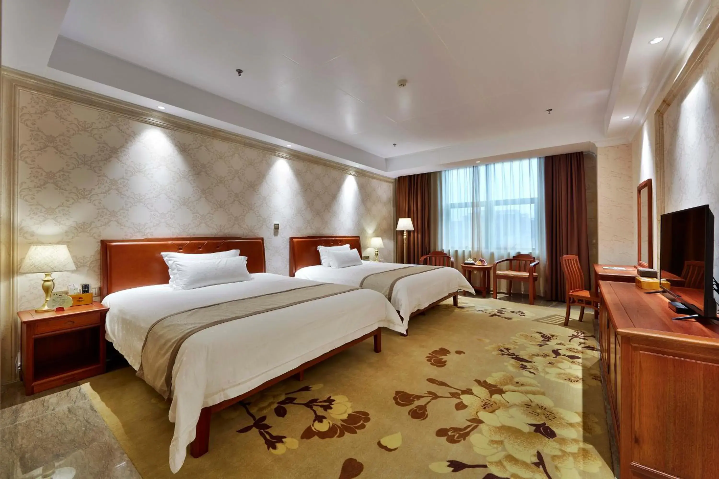 Deluxe Twin Room in Mei Zhou Guset Hotel Deluxe Twin Room in Mei Zhou Guset Hotel