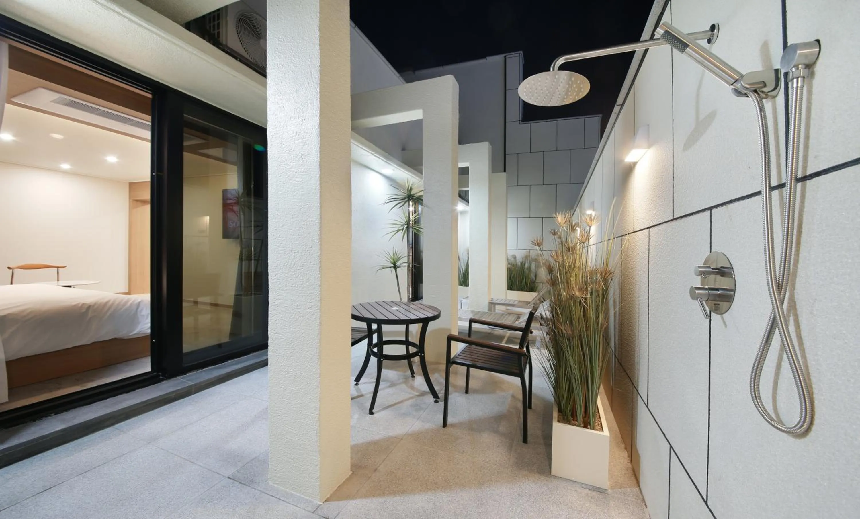 Photo of the whole room in Private Gyeongju