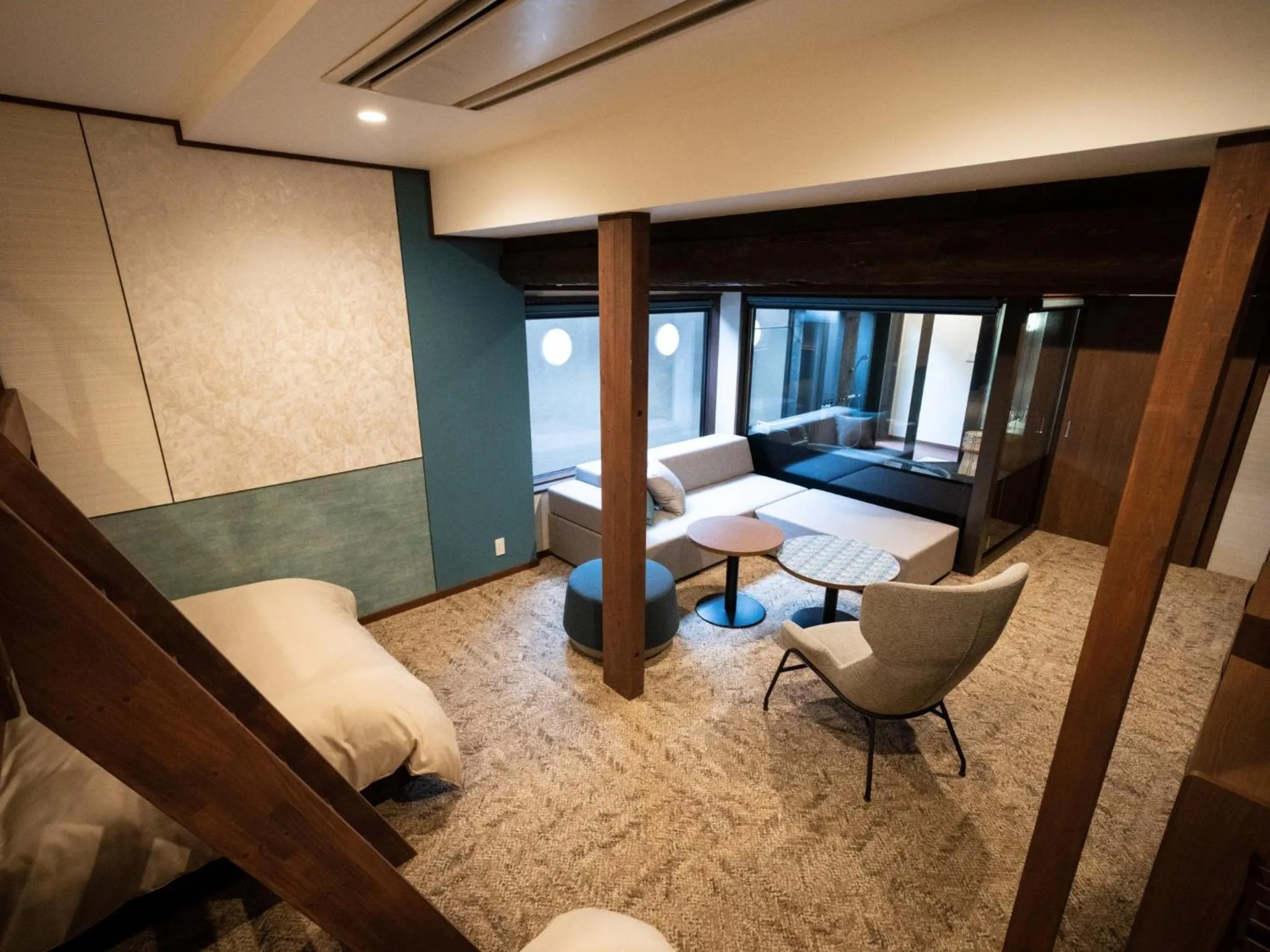 Photo of the whole room in Gensen Ichinoyu