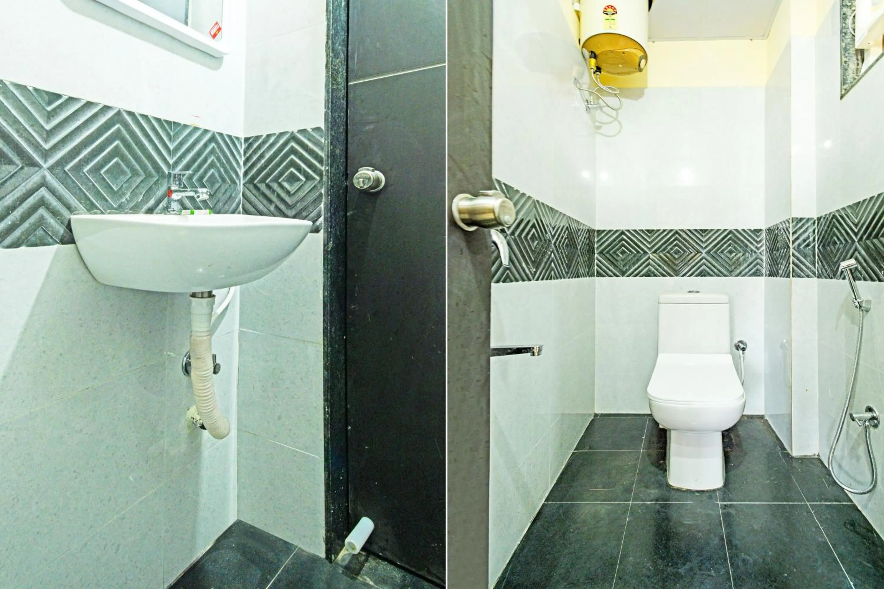 Bathroom in Hotel O Vaishnavi Grand