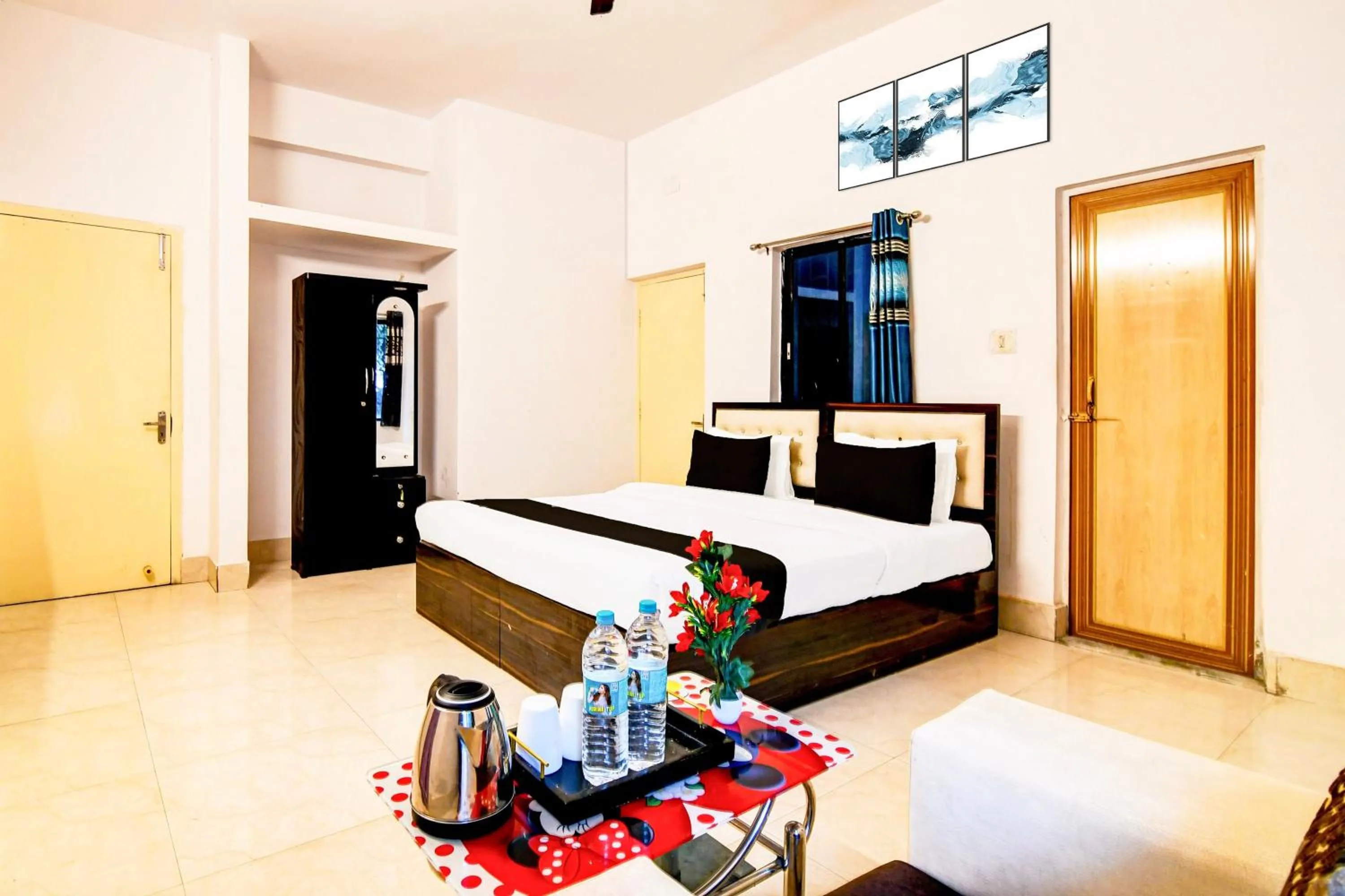 Bedroom, Bed in Hotel O Royal Garden