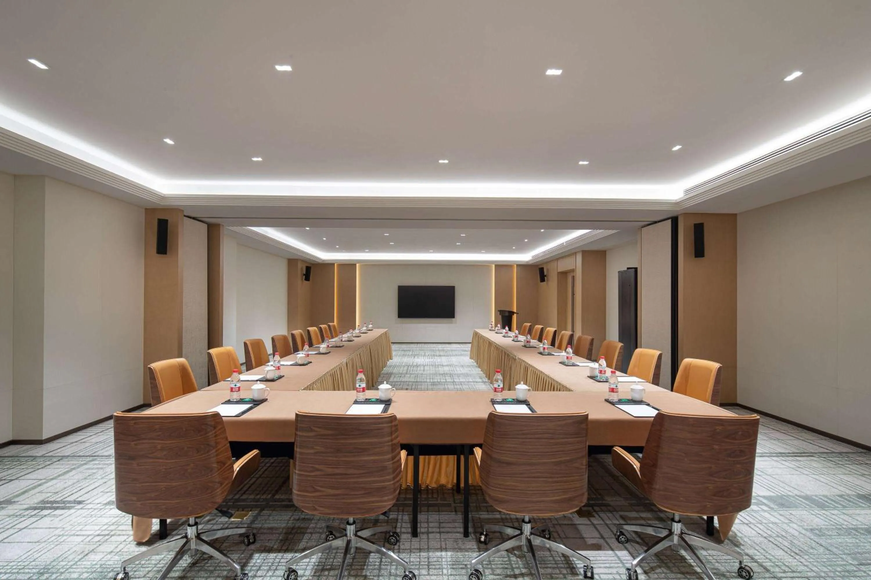 Meeting/conference room in Wyndham Grand Xinchang Downtown