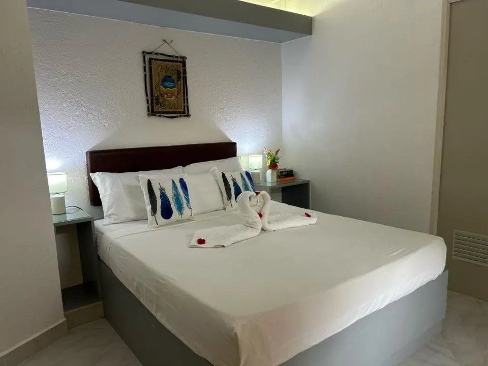 Bed in Moonlight Breeze Inn Boracay