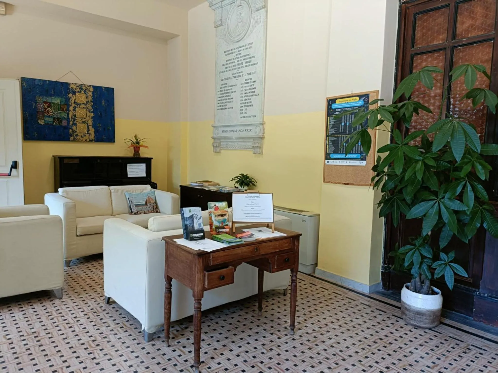 Lobby or reception in Sacro Cuore Hotel