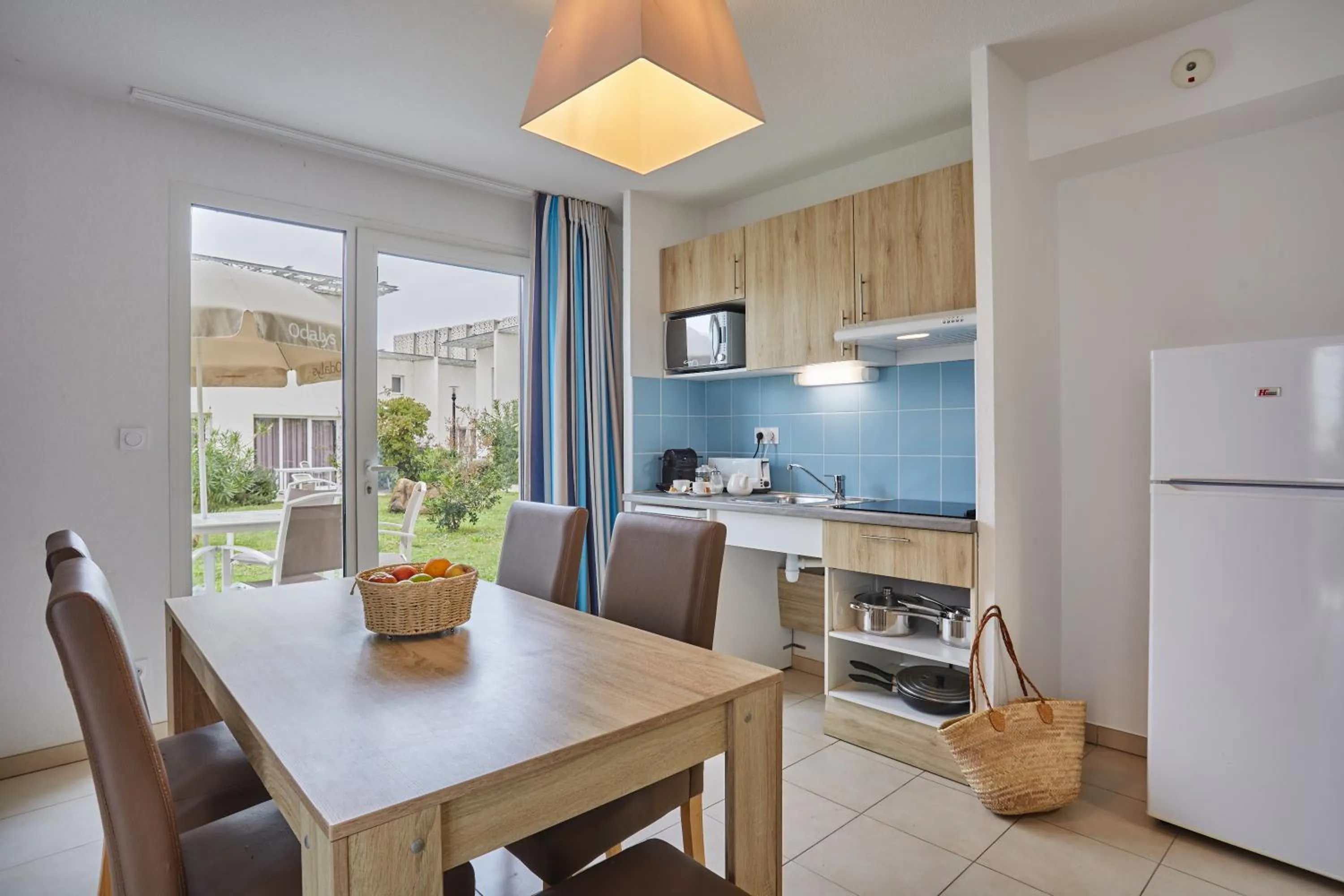 Dining area in Résidence Odalys Nakâra