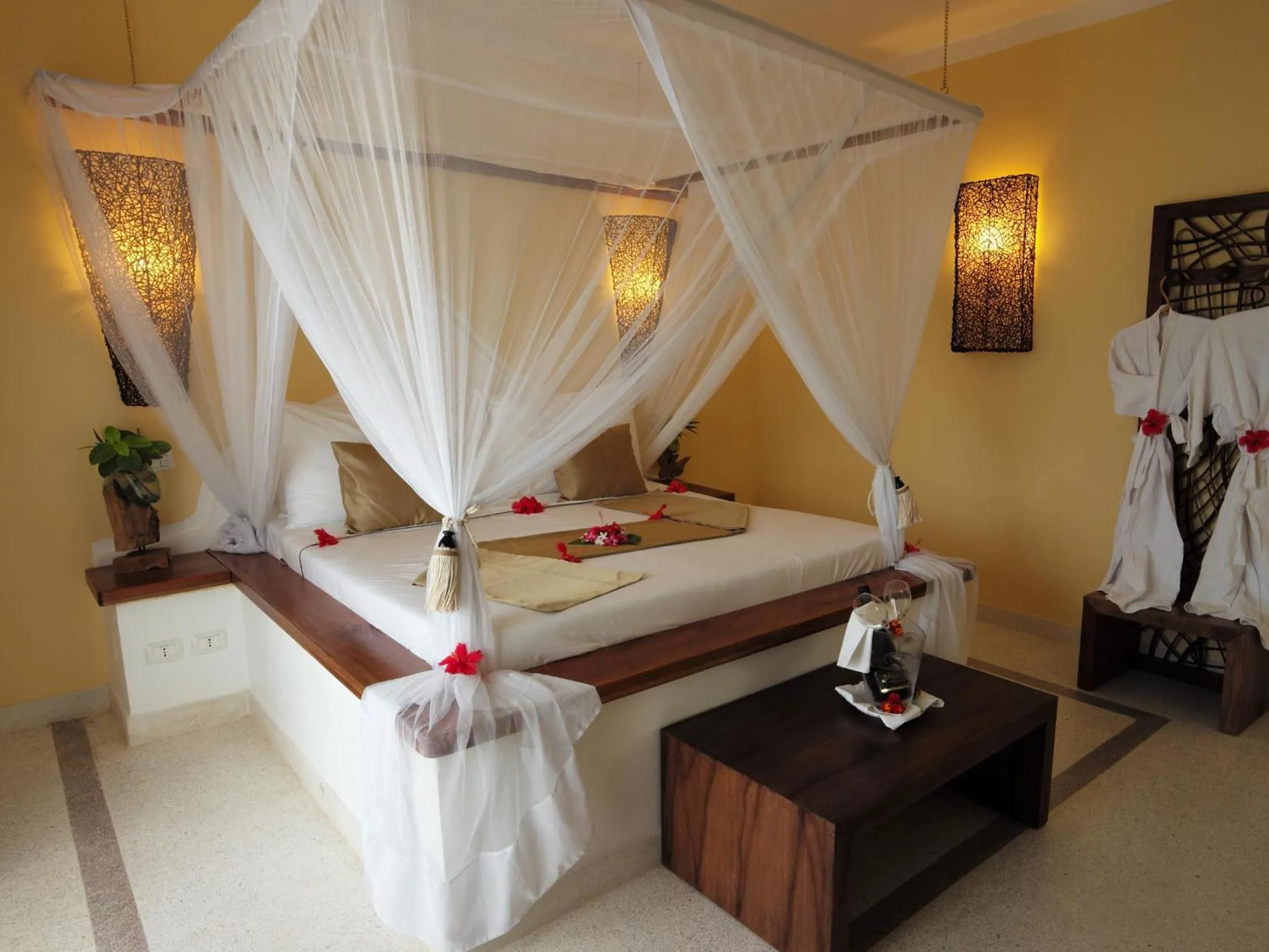 Bedroom, Bed in Fruit & Spice Wellness Resort Zanzibar