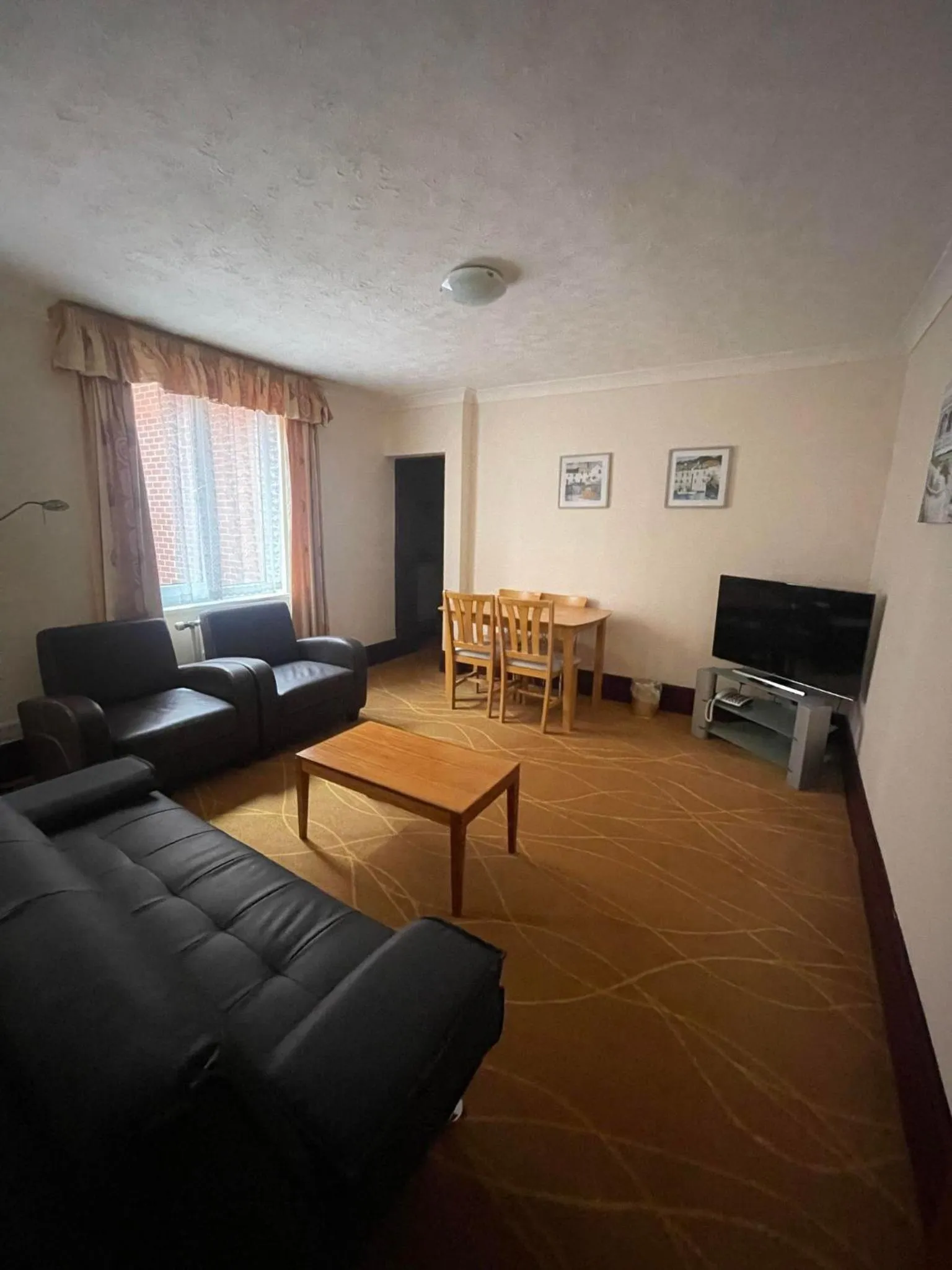 Seating area in The Devoncourt Resort