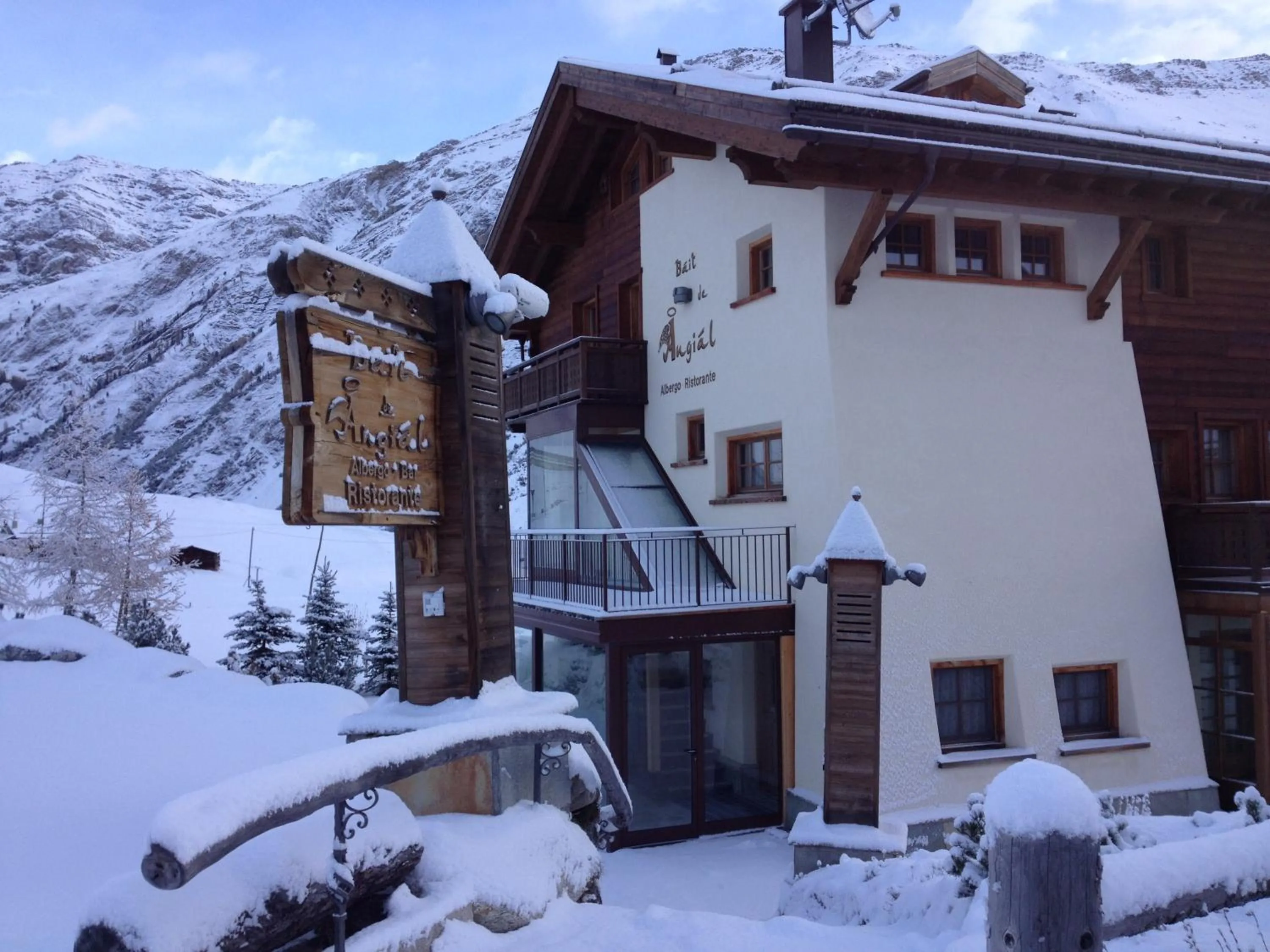Property building in Hotel Bait de Angial