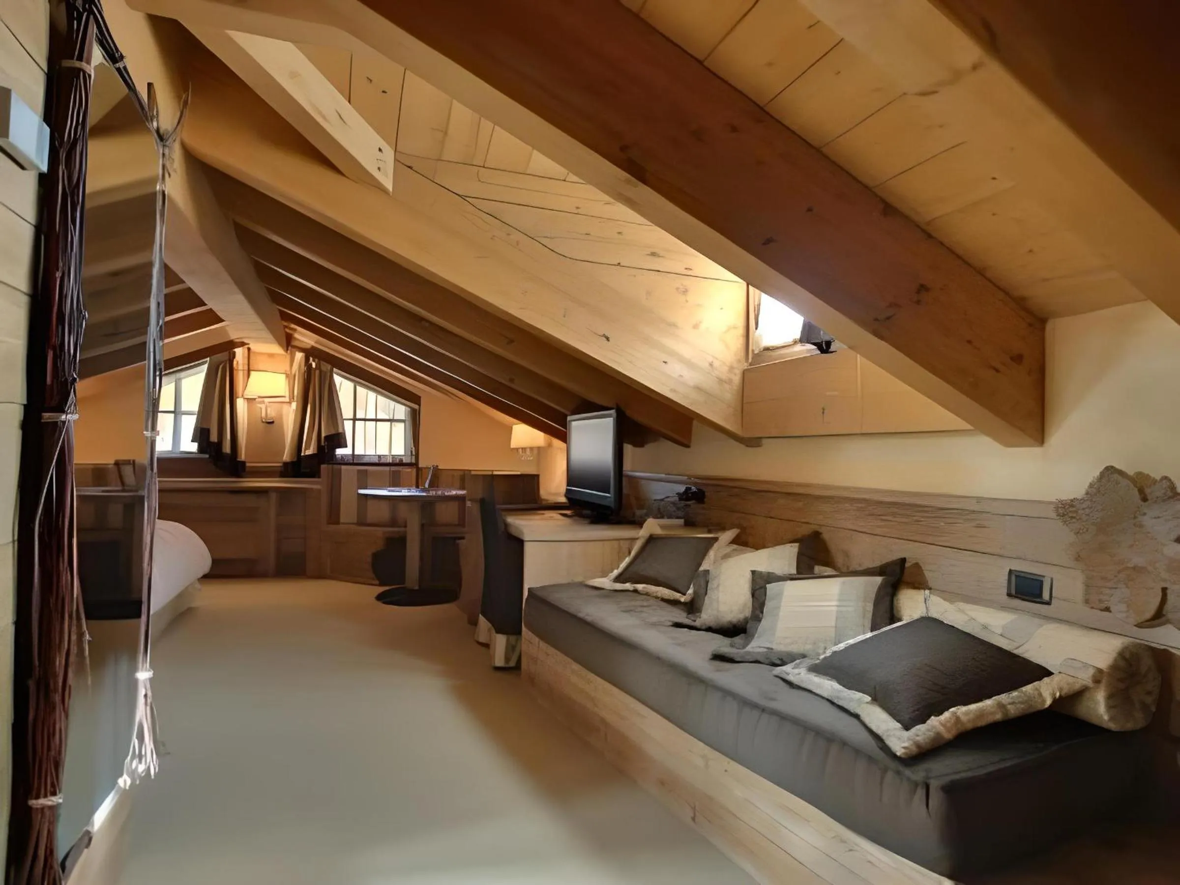 TV and multimedia in Hotel Bait de Angial