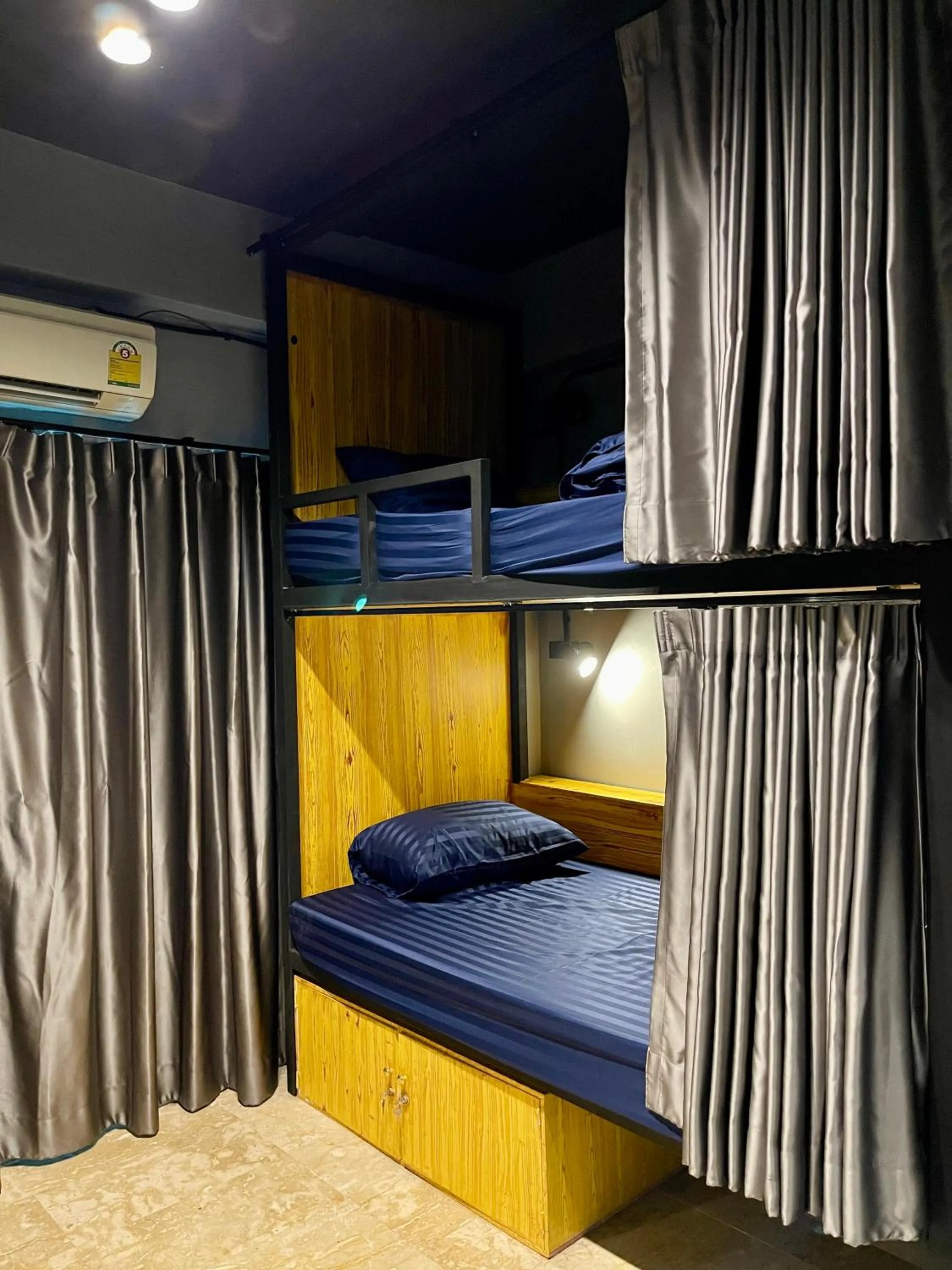 bunk bed, Bed in Friends Station Tukkom Hostel & Cafe