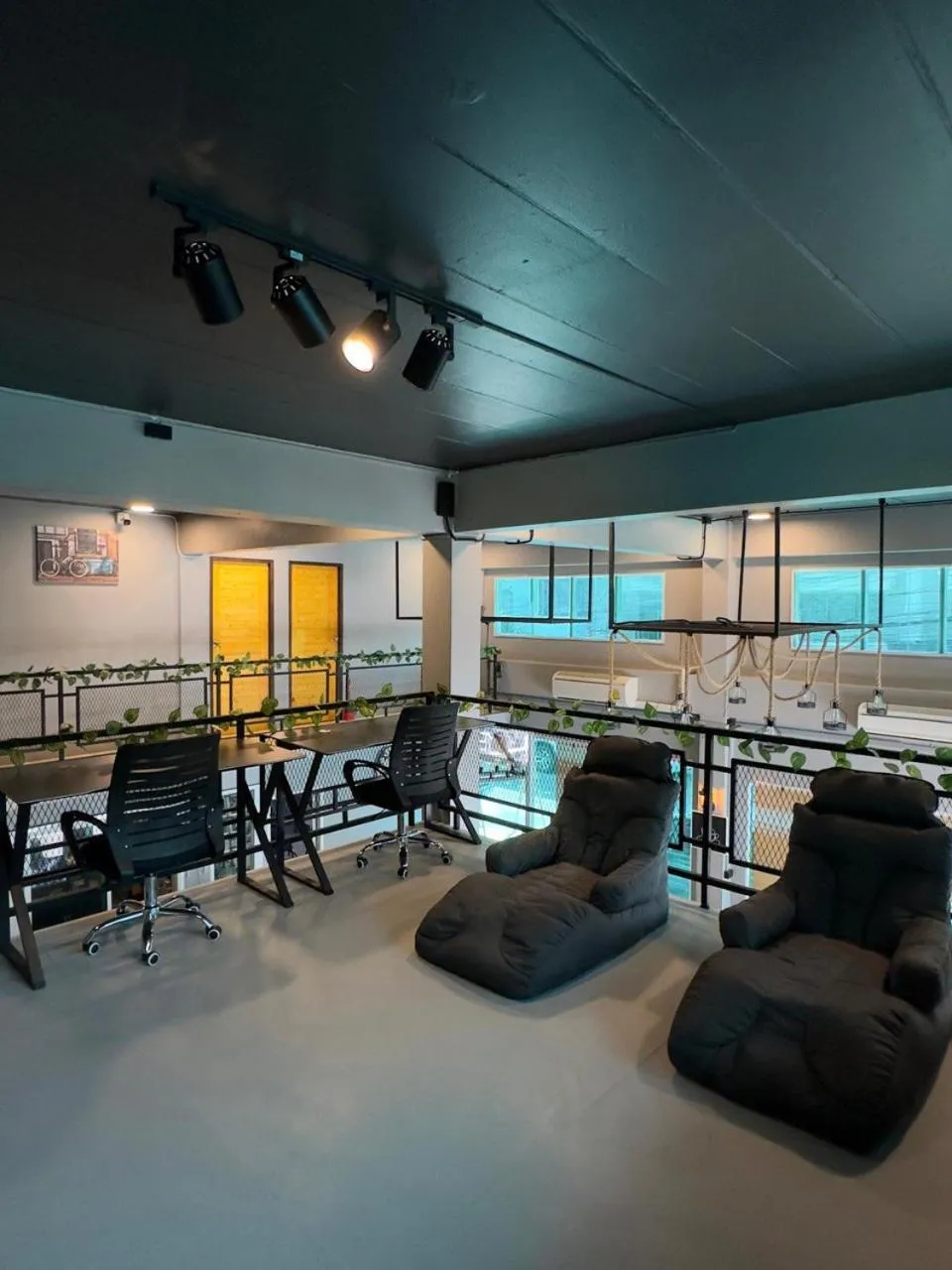 Seating area in Friends Station Tukkom Hostel & Cafe