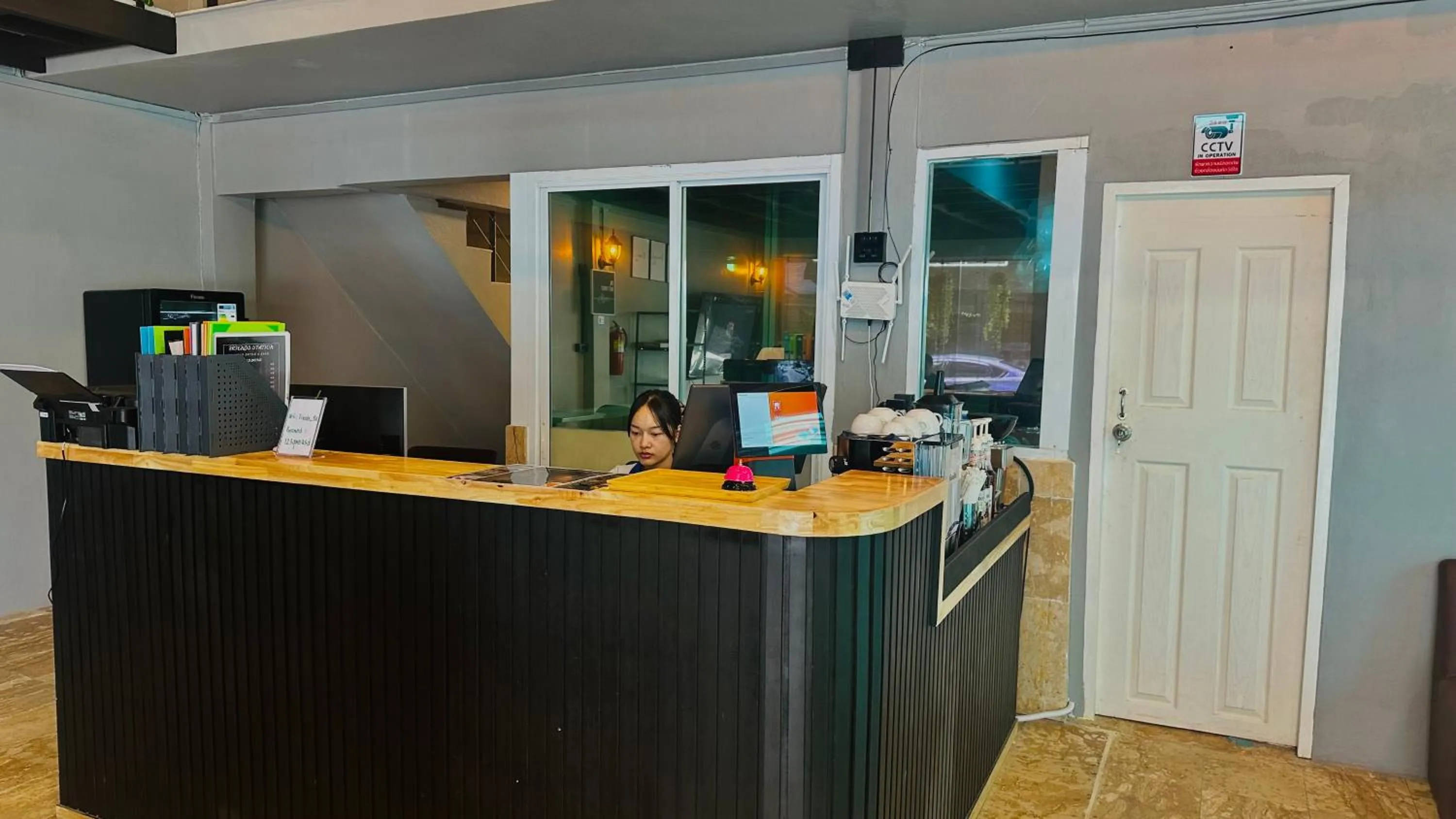 Communal lounge/ TV room in Friends Station Tukkom Hostel & Cafe