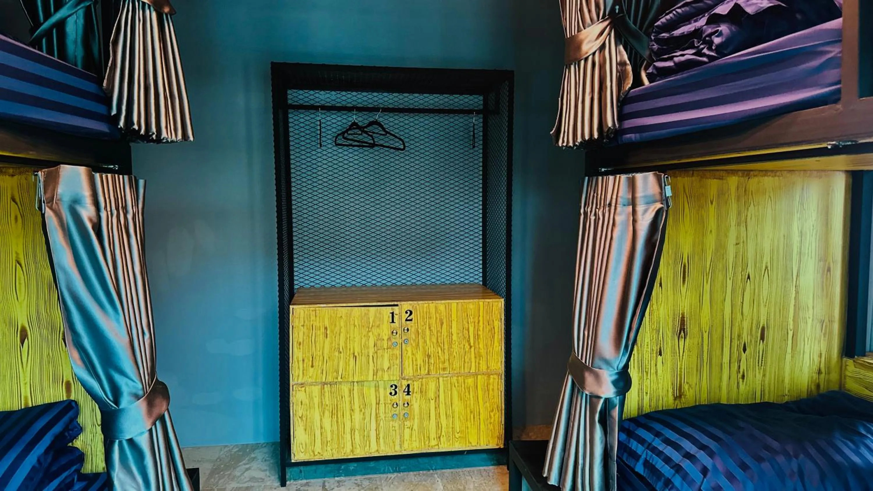 locker in Friends Station Tukkom Hostel & Cafe