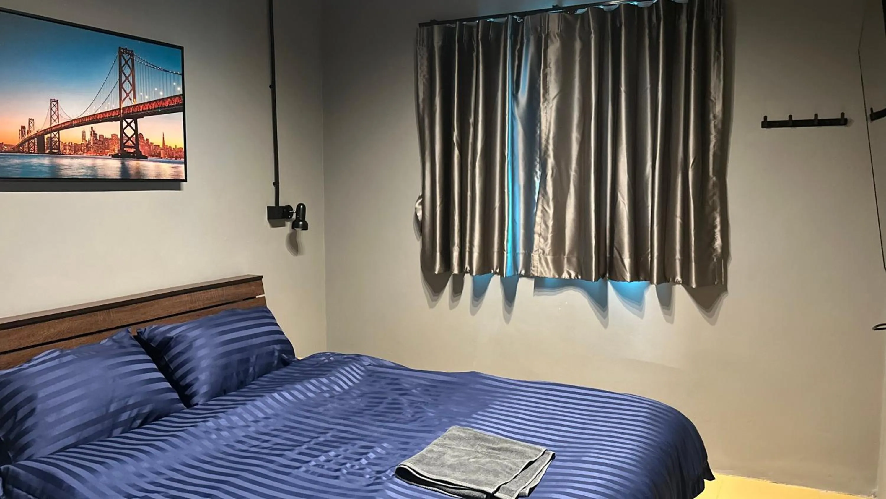 Photo of the whole room, Bed in Friends Station Tukkom Hostel & Cafe