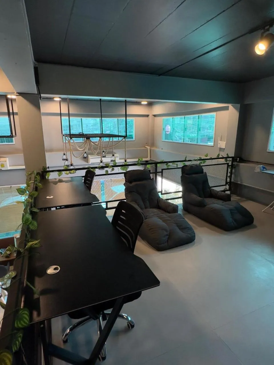 Seating area in Friends Station Tukkom Hostel & Cafe