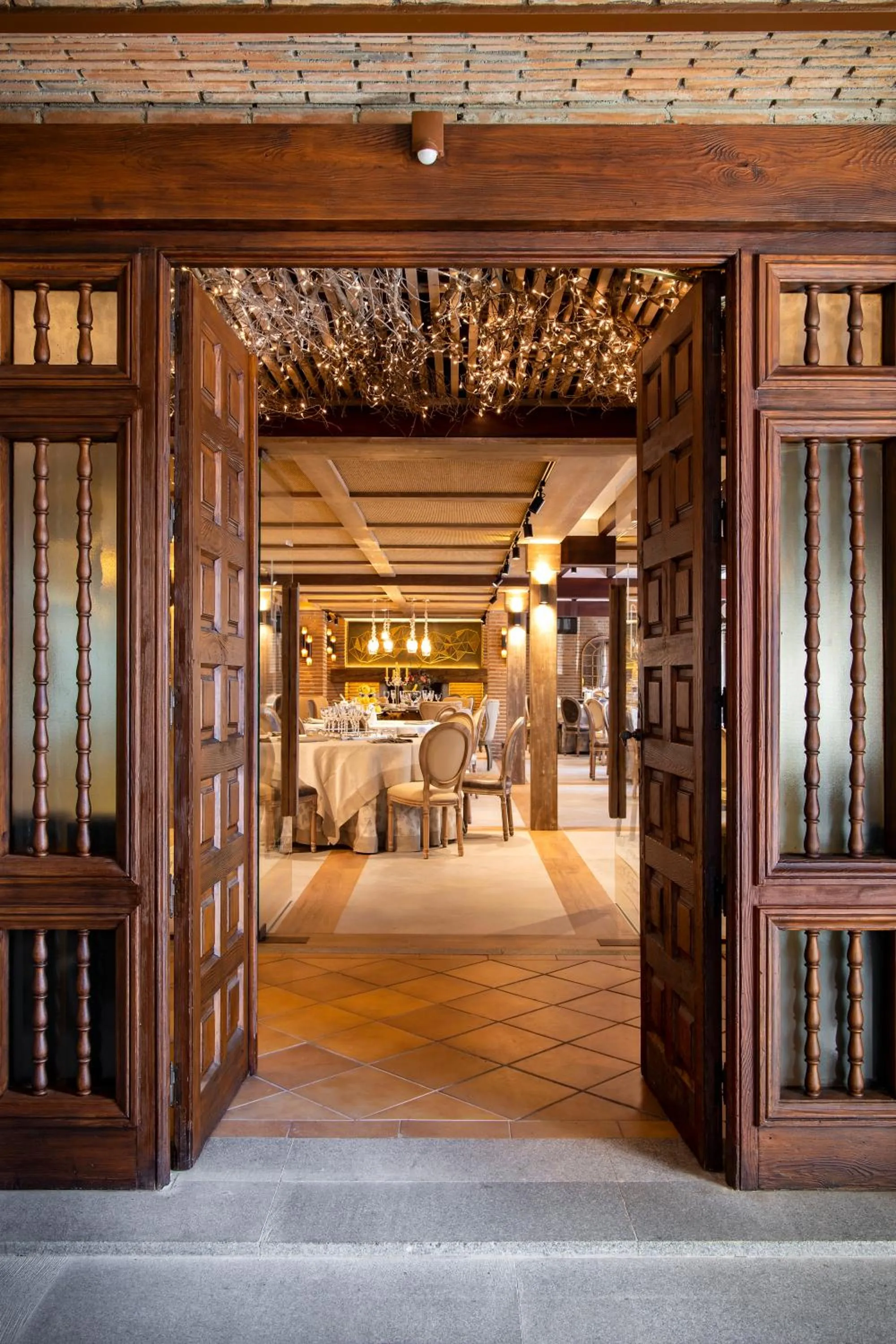 Facade/entrance in Los Rosales Hotel