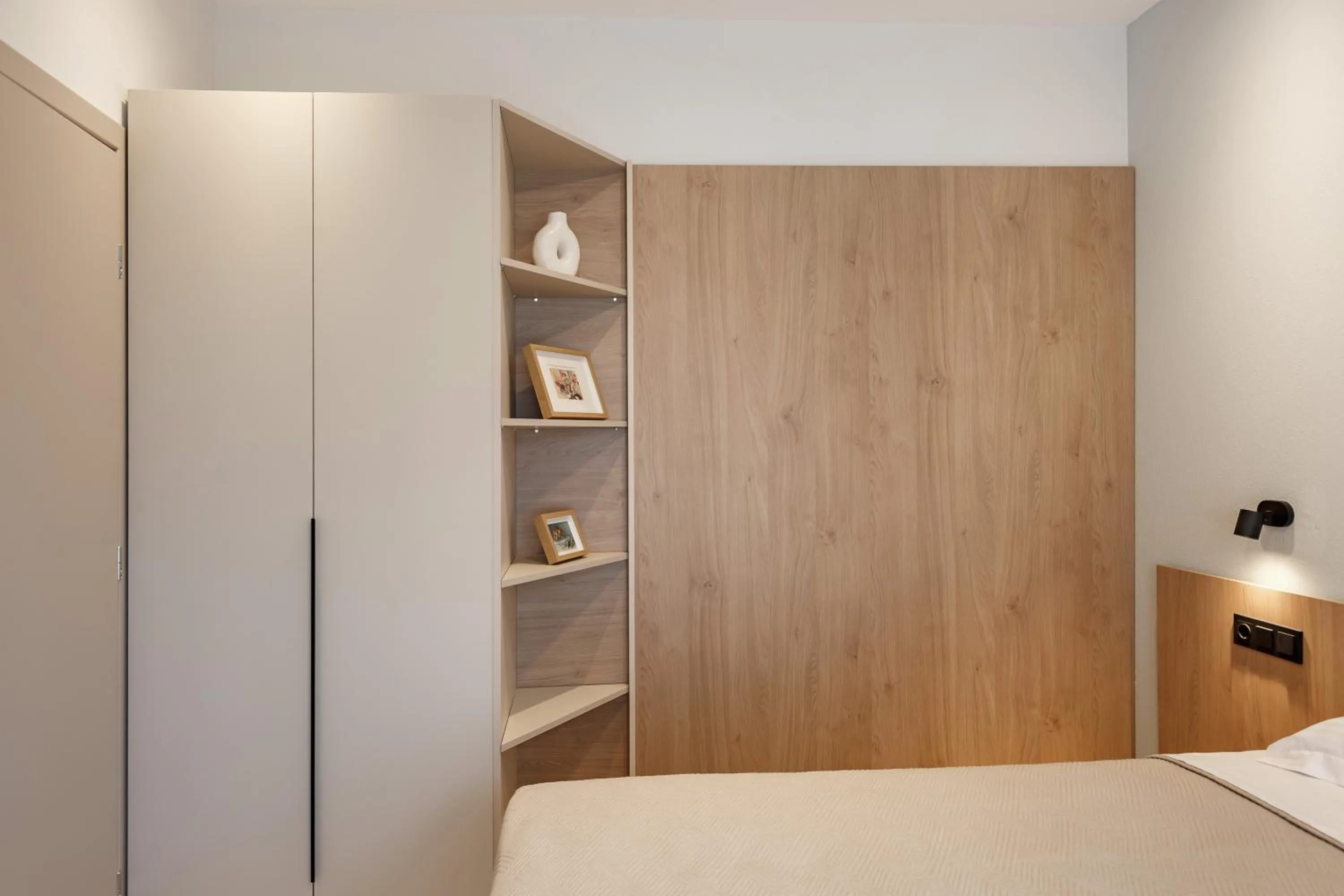 Bed in Dimi Residence