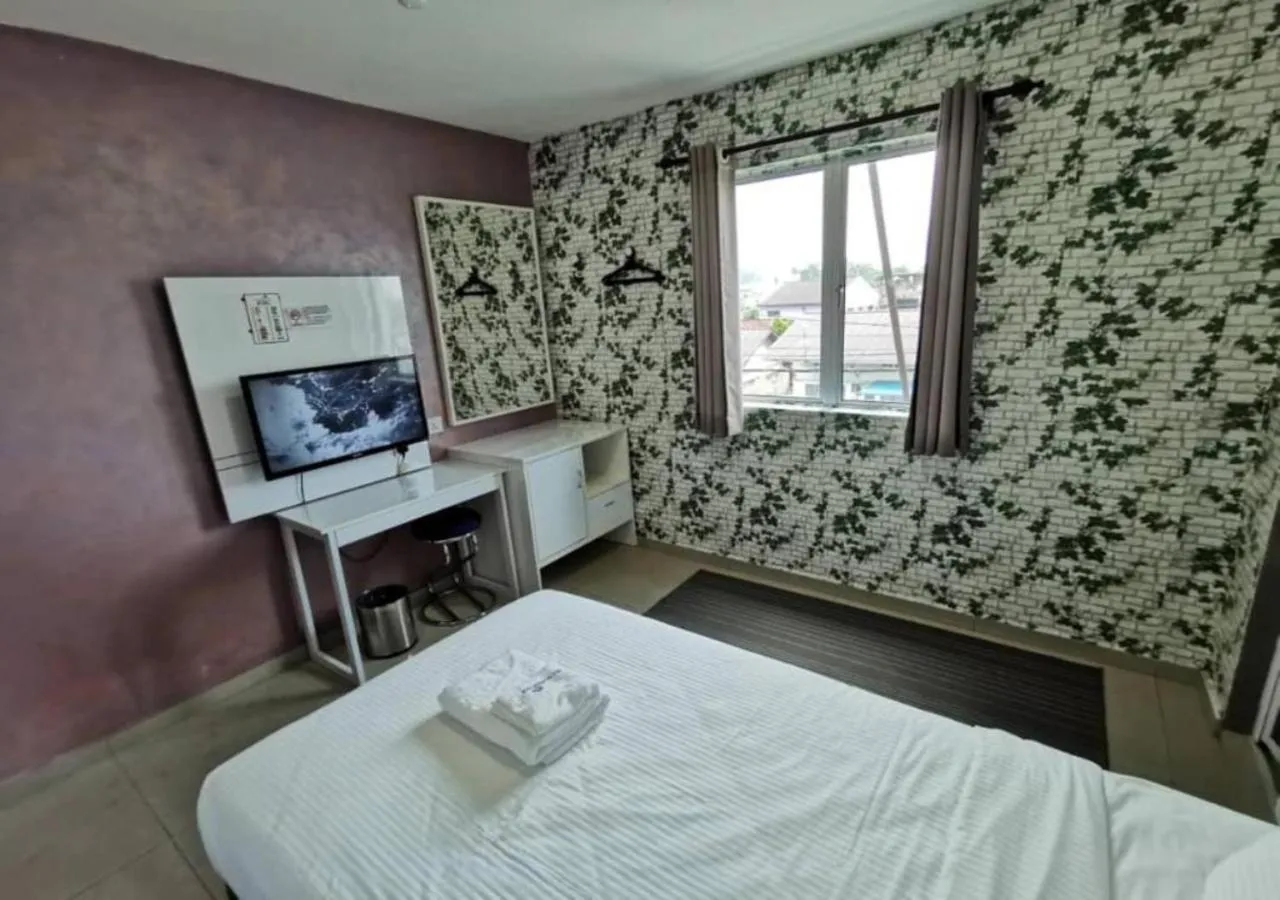 Bedroom, Bed in Yew Boutique Hotel