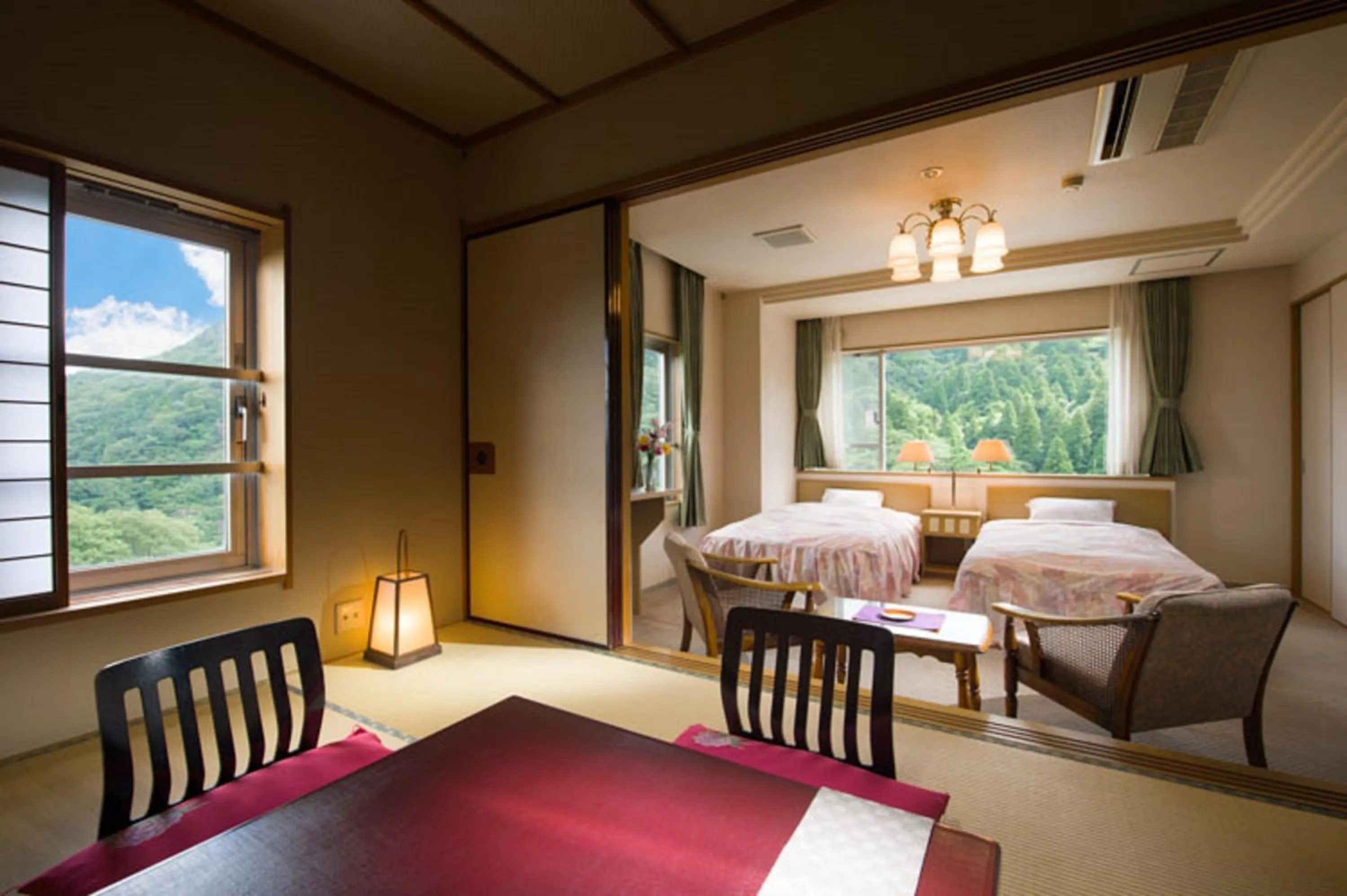 Photo of the whole room in Irodori Koyo