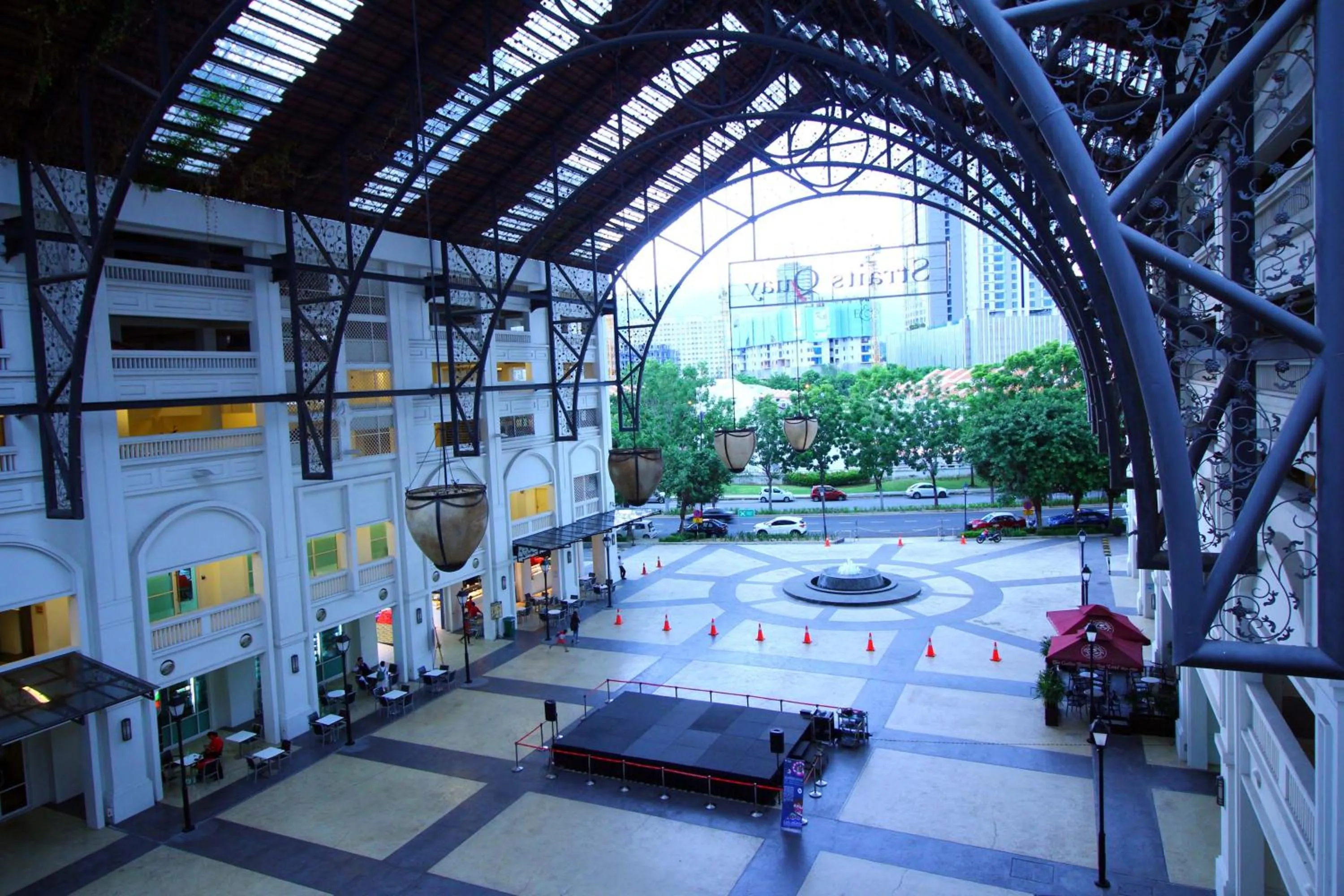 Inner courtyard view in Profolio @ Straits Quay