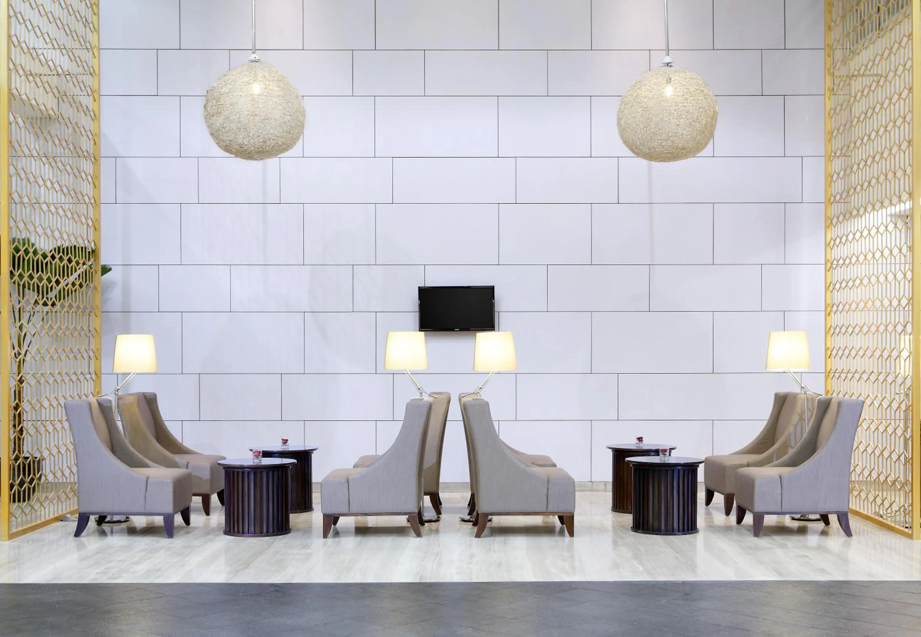 Lobby or reception in Hotel Santika Kelapa Gading