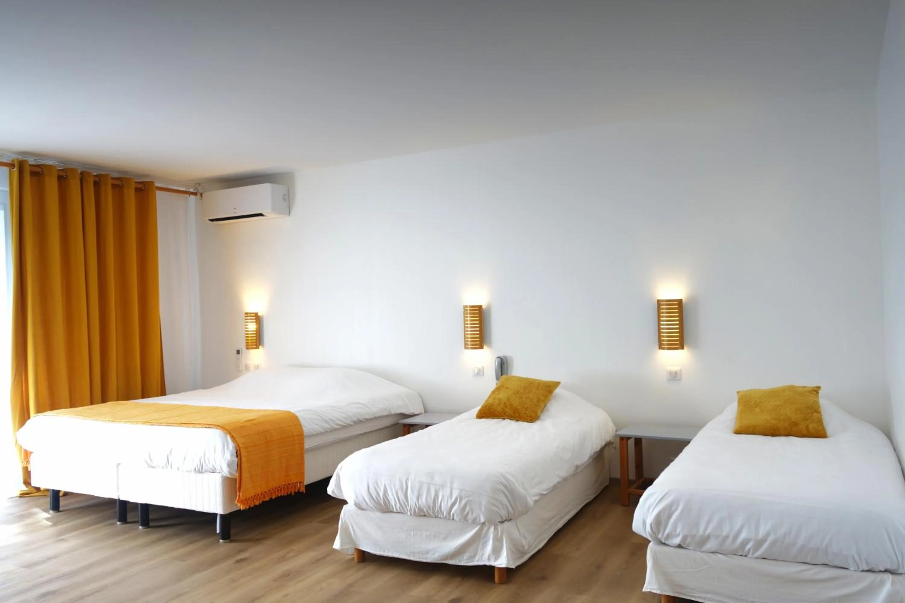 Bed in Hôtel La Ségalière Spa Bar