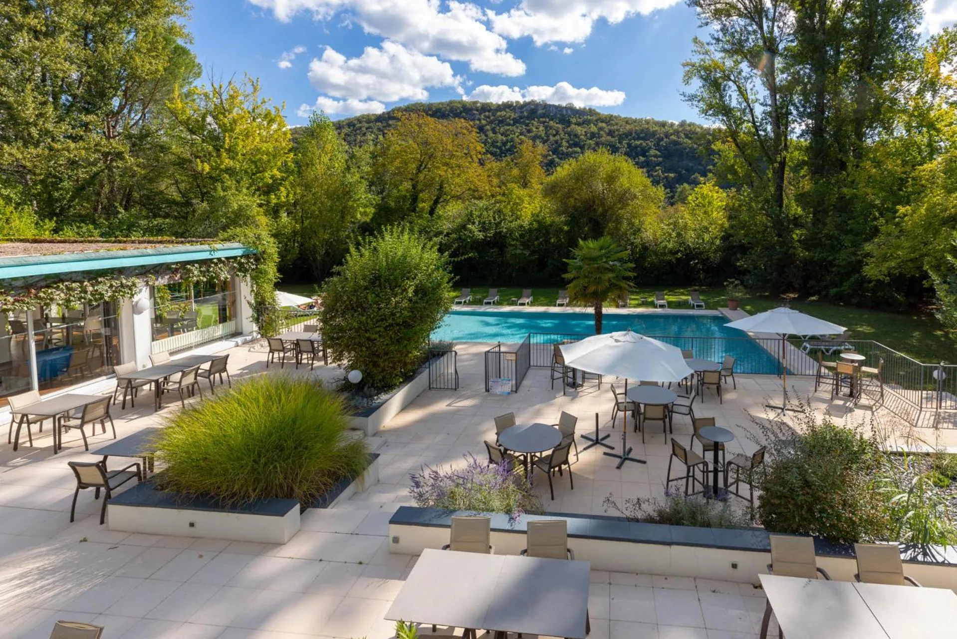 Swimming pool in Hôtel La Ségalière Spa Bar