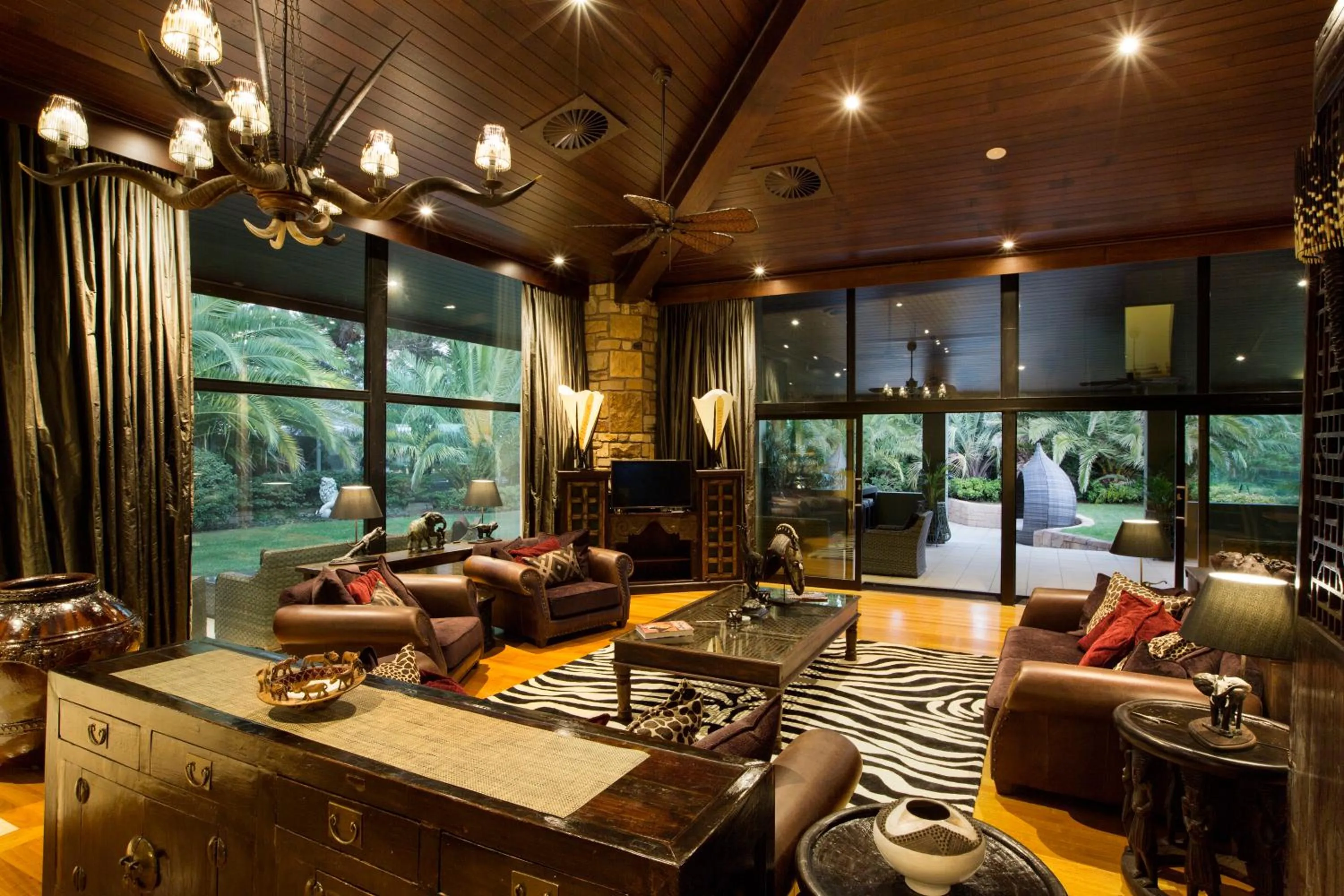 Living room in Jamala Wildlife Lodge