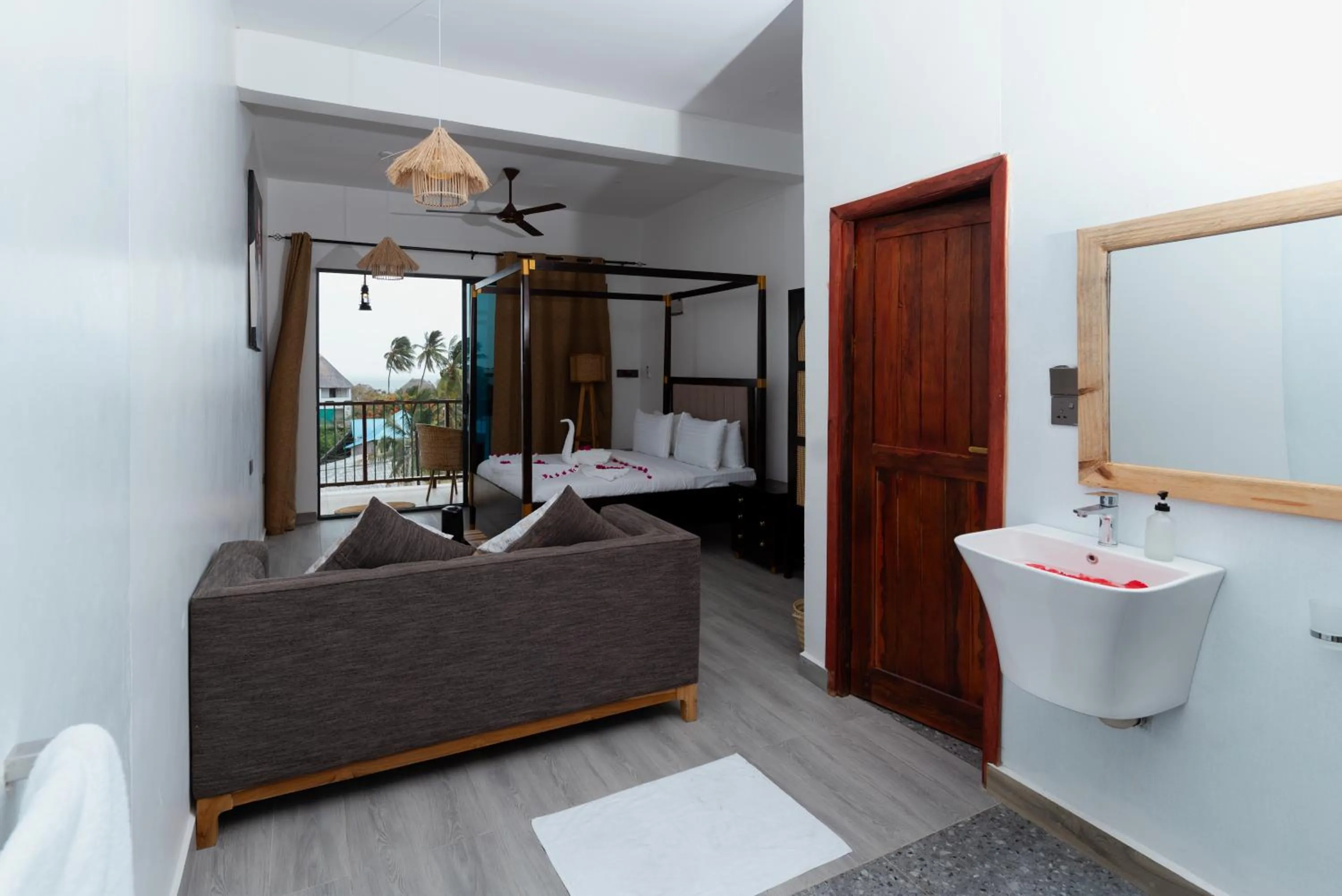 Photo of the whole room, Bed in Leparadis Zanzibar Boutique Hotel