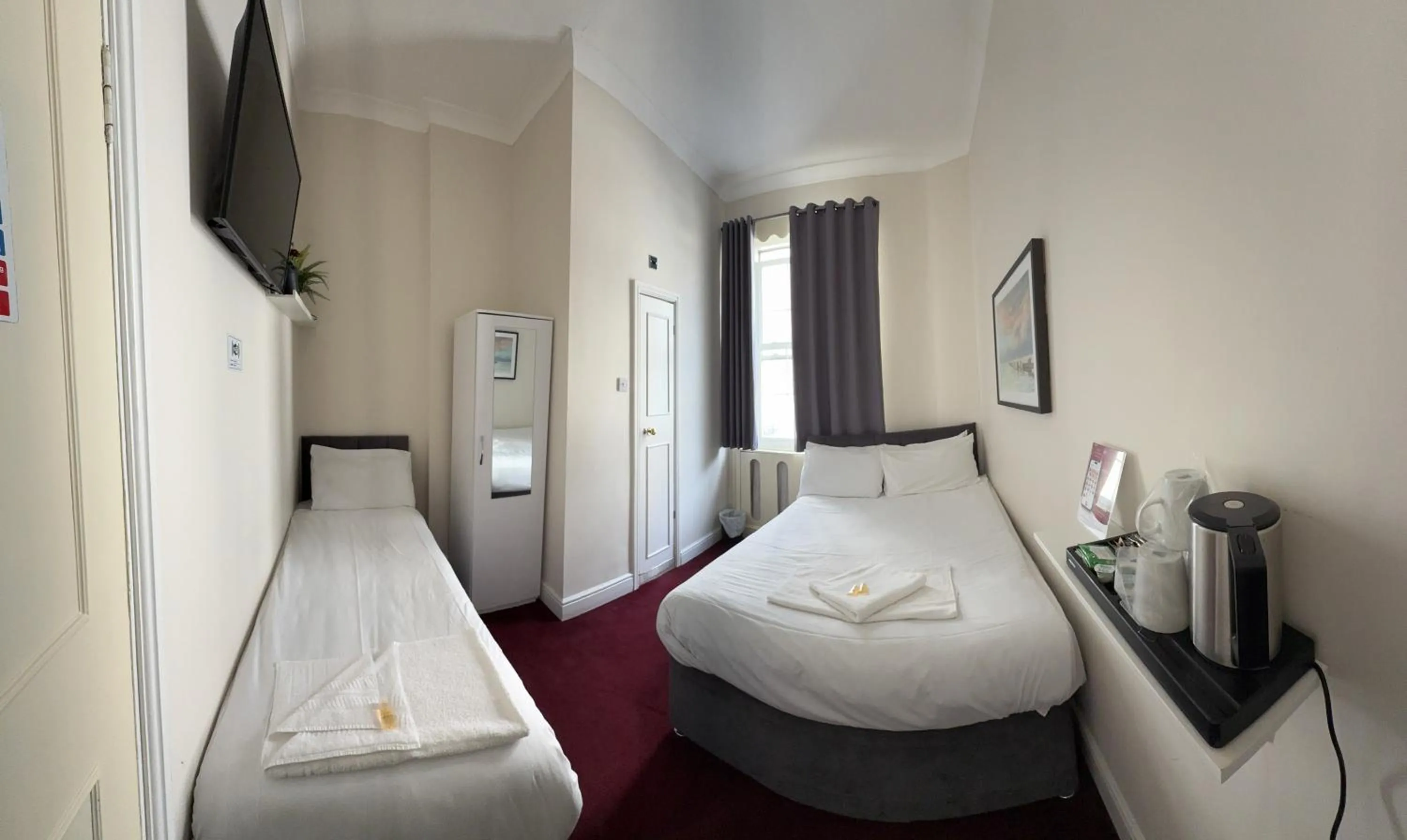 Bedroom, Bed in Oban Victoria Hotel