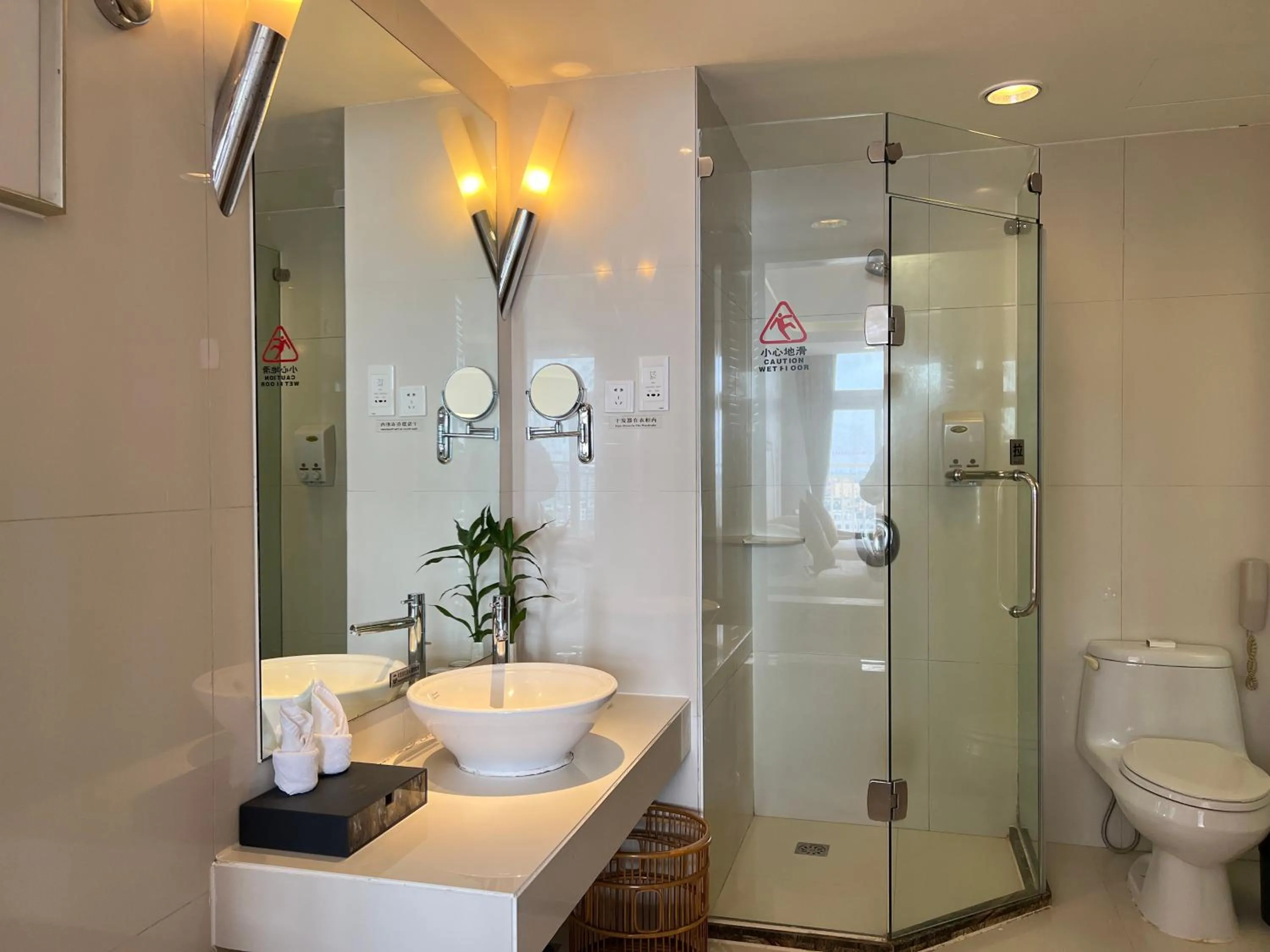 Wenchang Waika Hotel