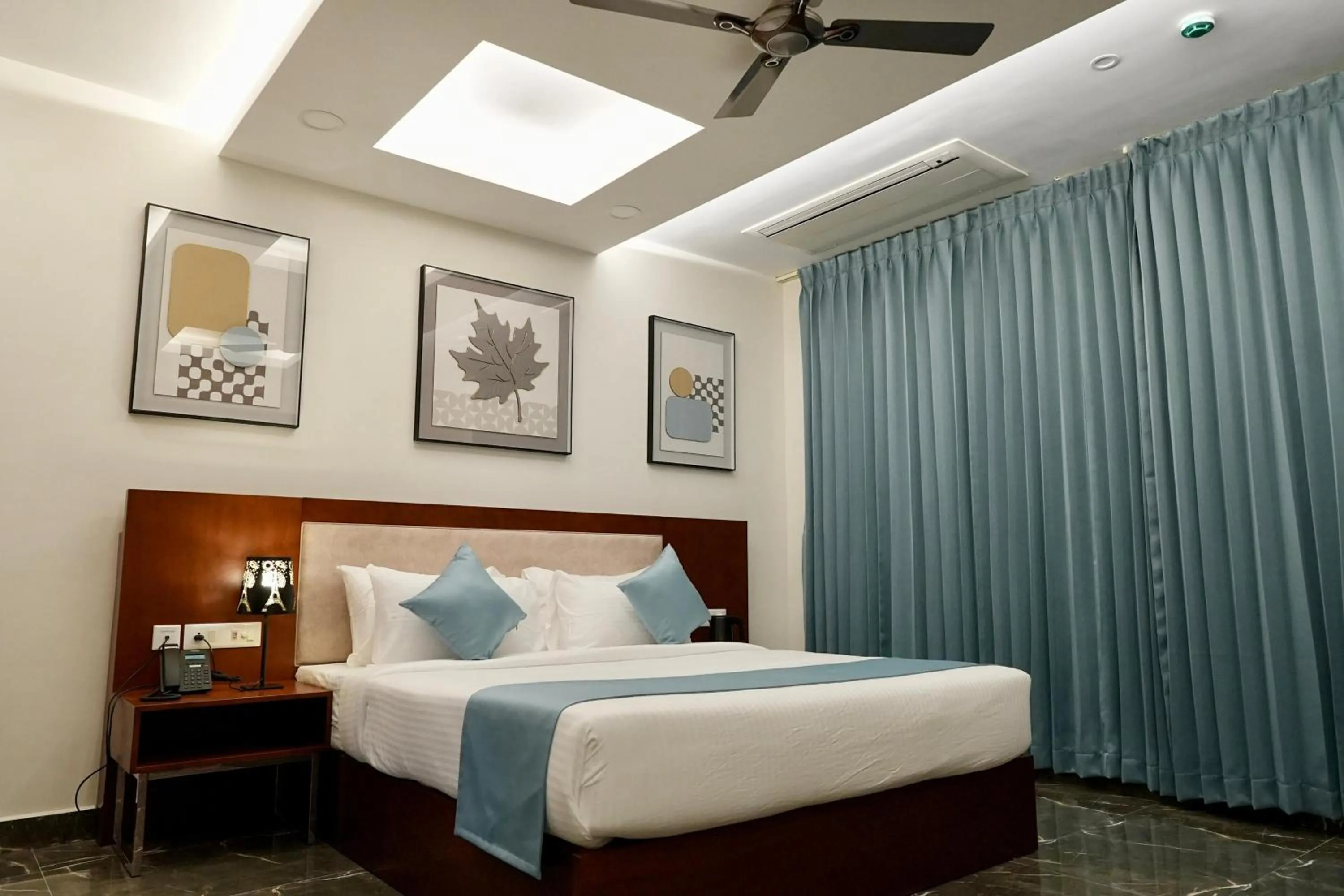 Bedroom, Bed in Le Royale Palace