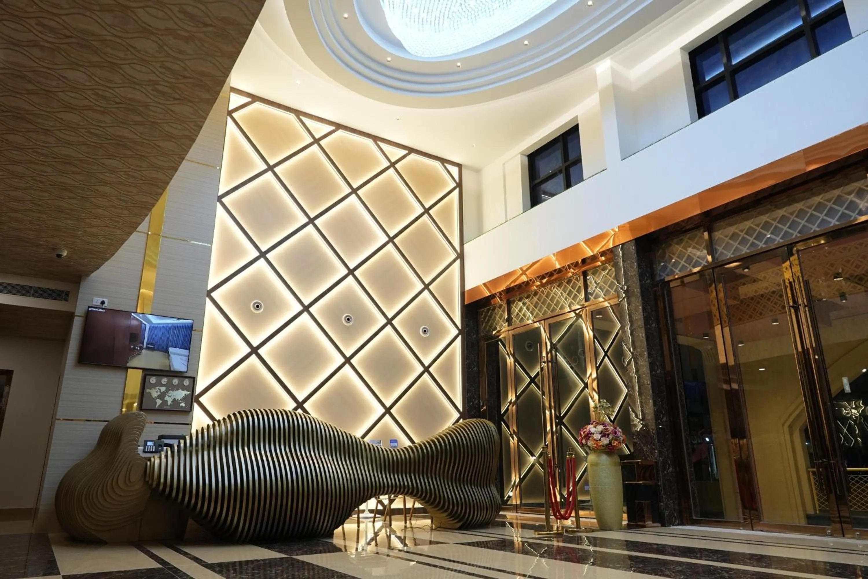 Lobby or reception in Le Royale Palace